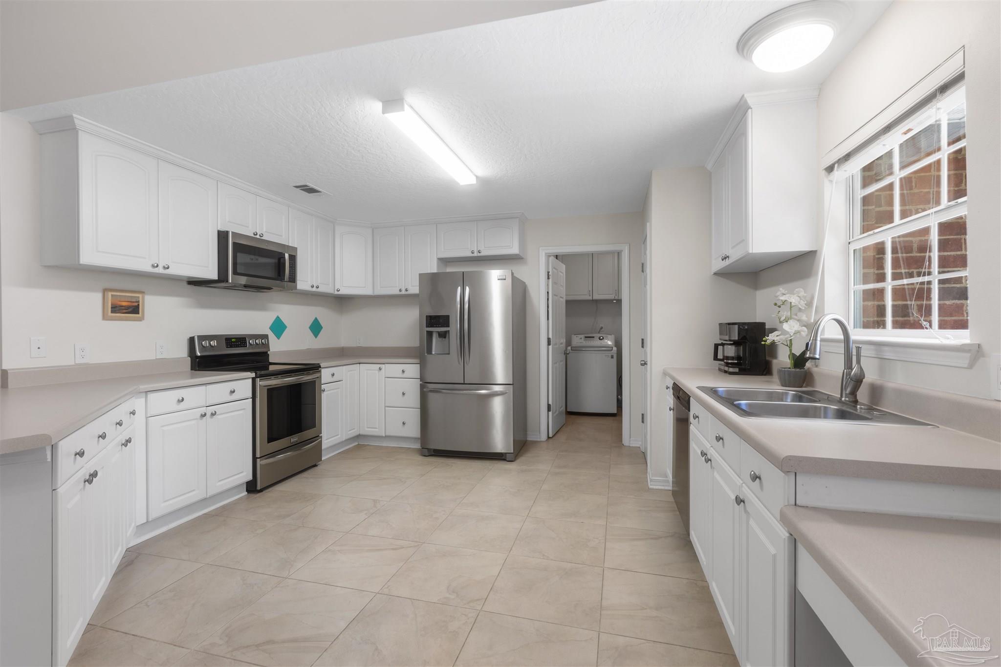 8708 Laredo Street Navarre FL 32566