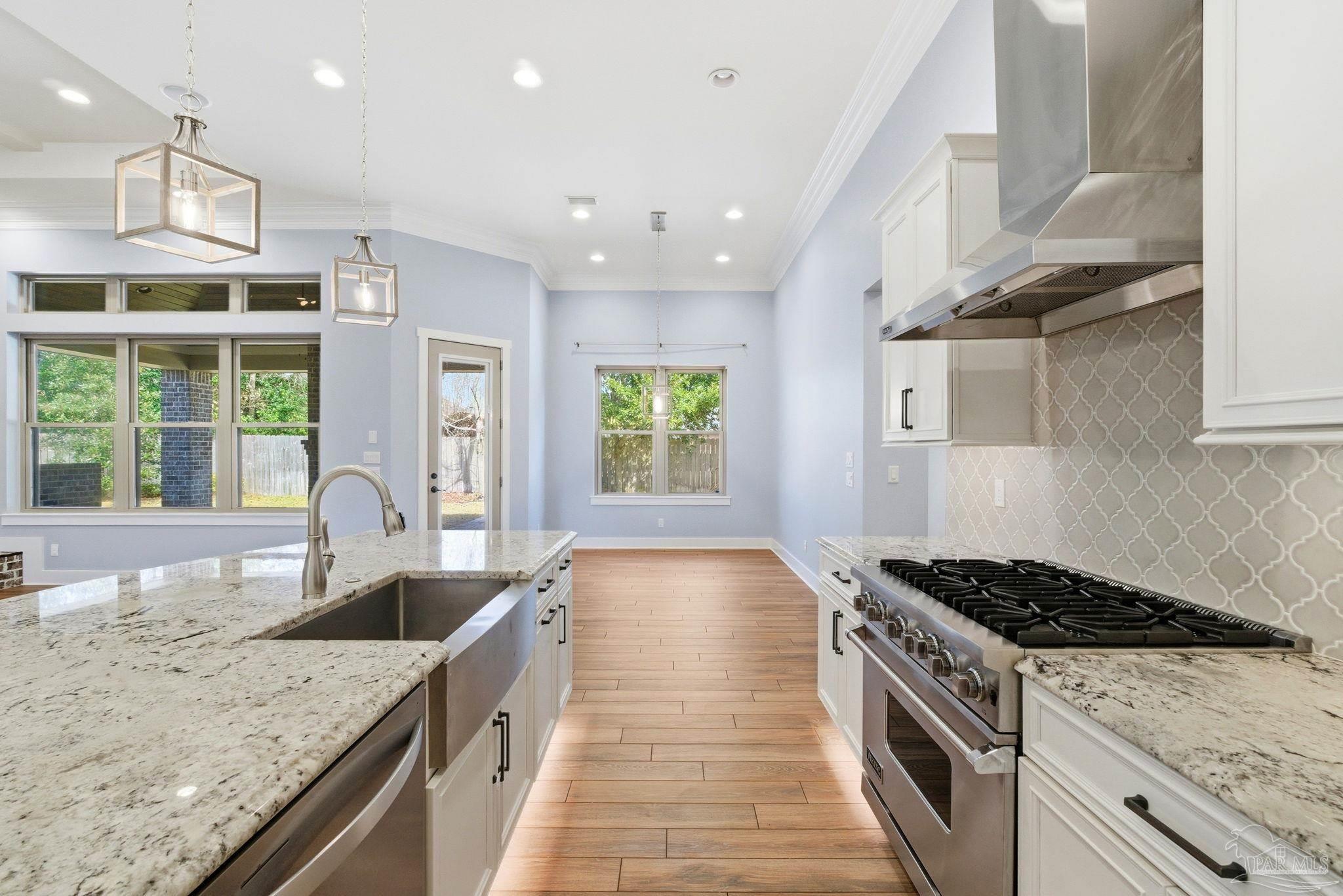 2018 Rambling Oaks Drive Cantonment FL 32533
