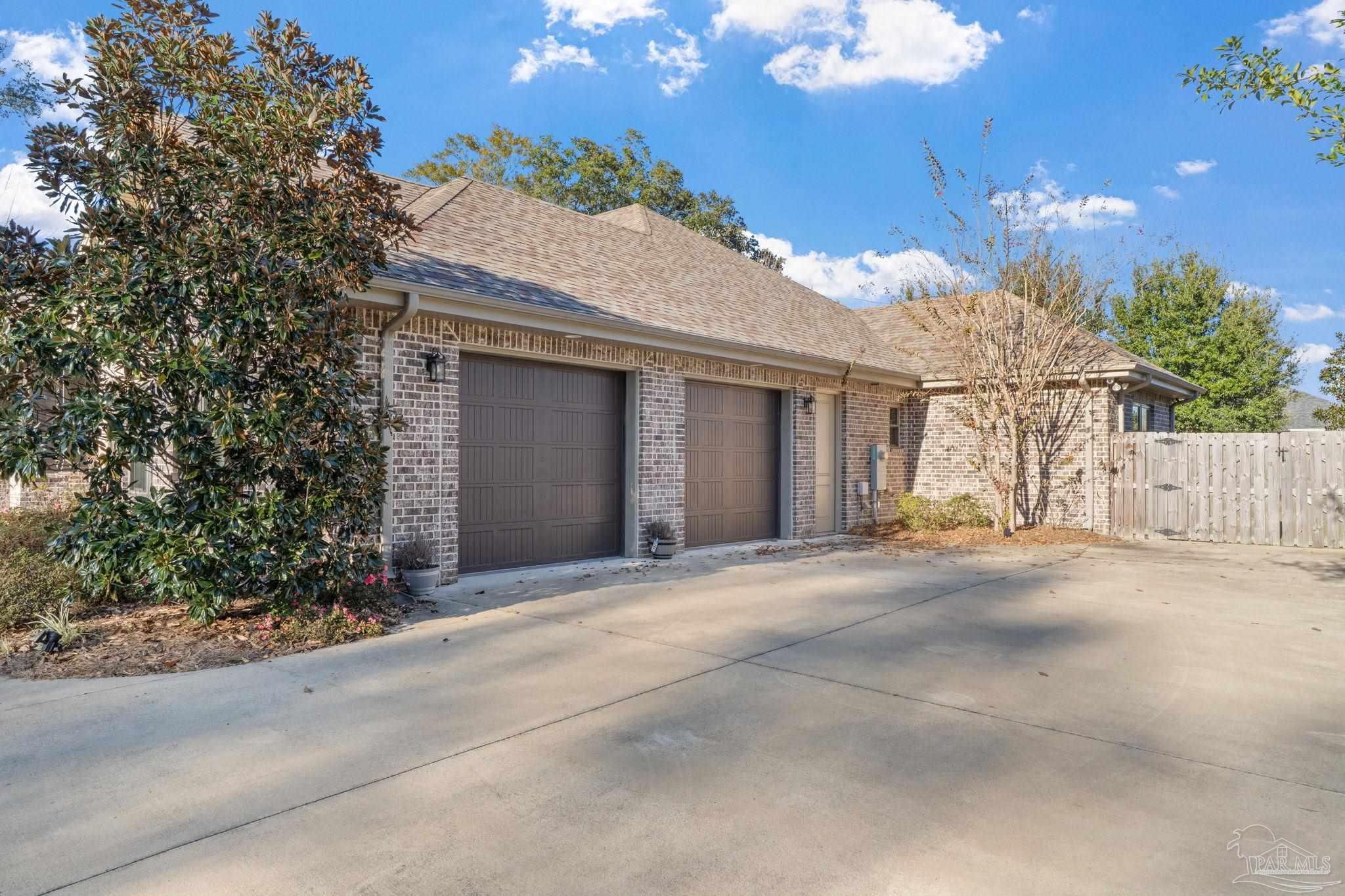 2018 Rambling Oaks Drive Cantonment FL 32533