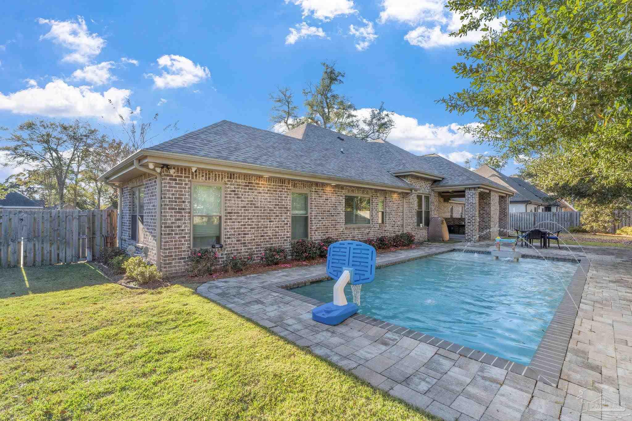 2018 Rambling Oaks Drive Cantonment FL 32533