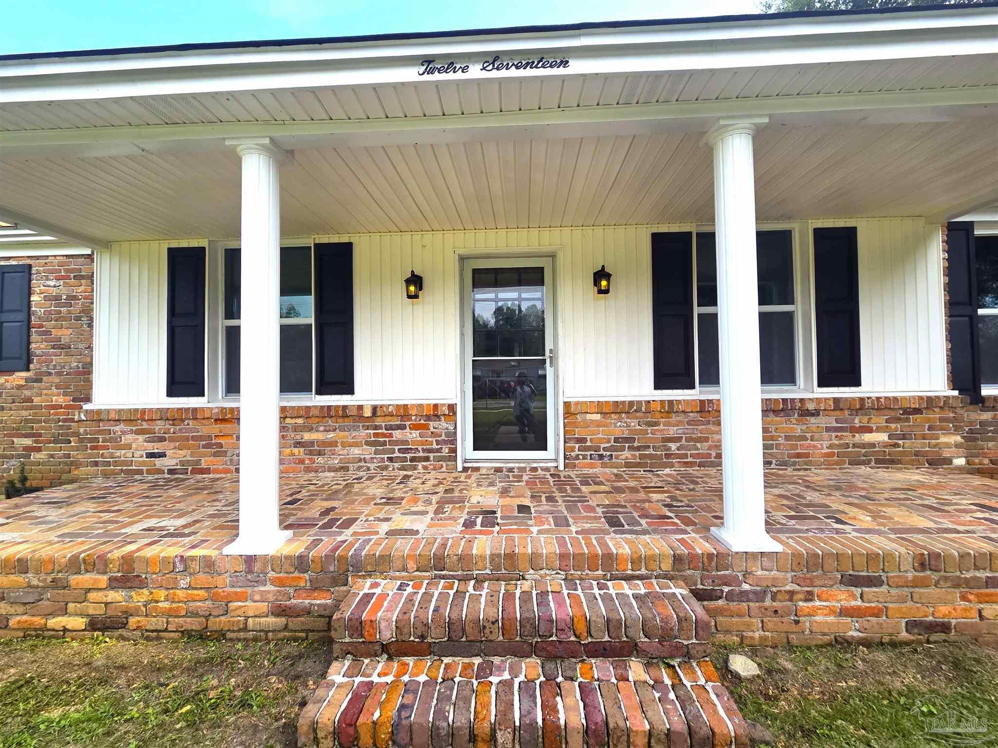 1217 Dexter Avenue Pensacola FL 32507