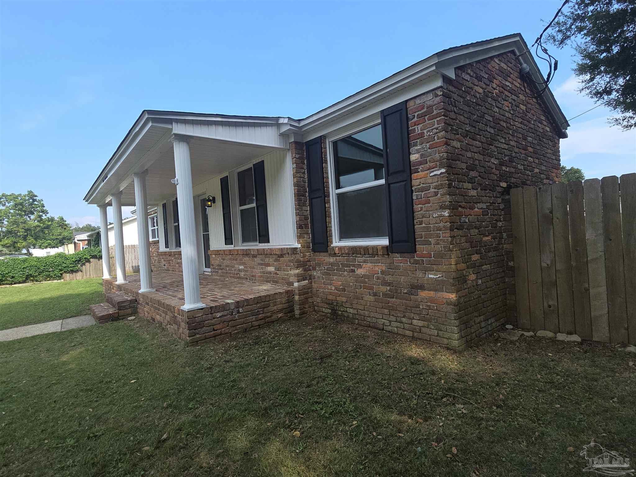 1217 Dexter Avenue Pensacola FL 32507