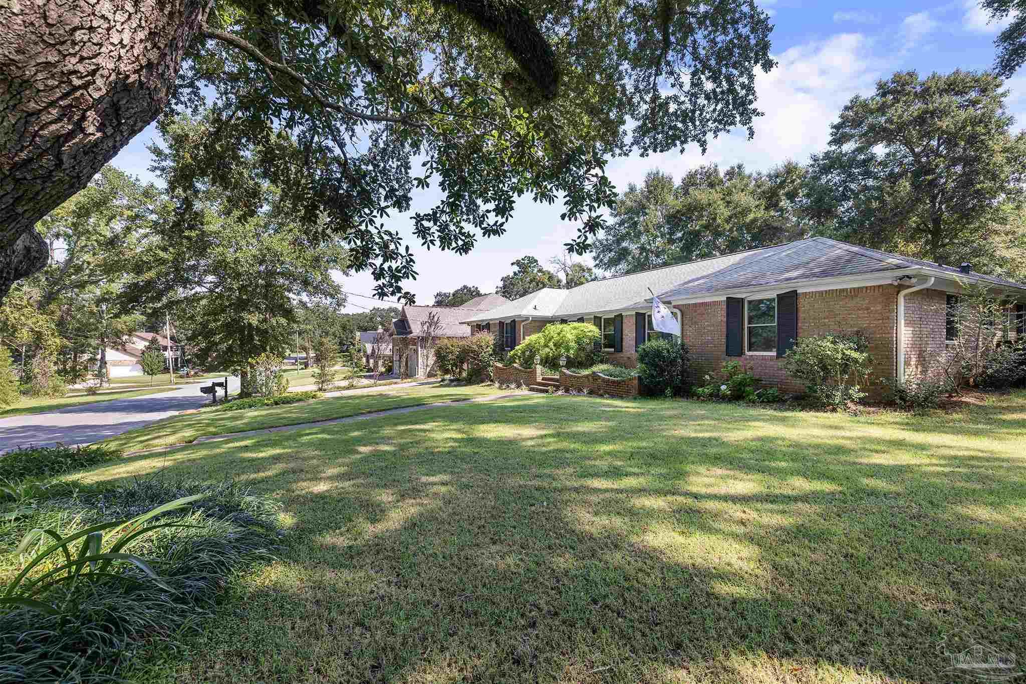 54 Blithewood Drive Pensacola FL 32514