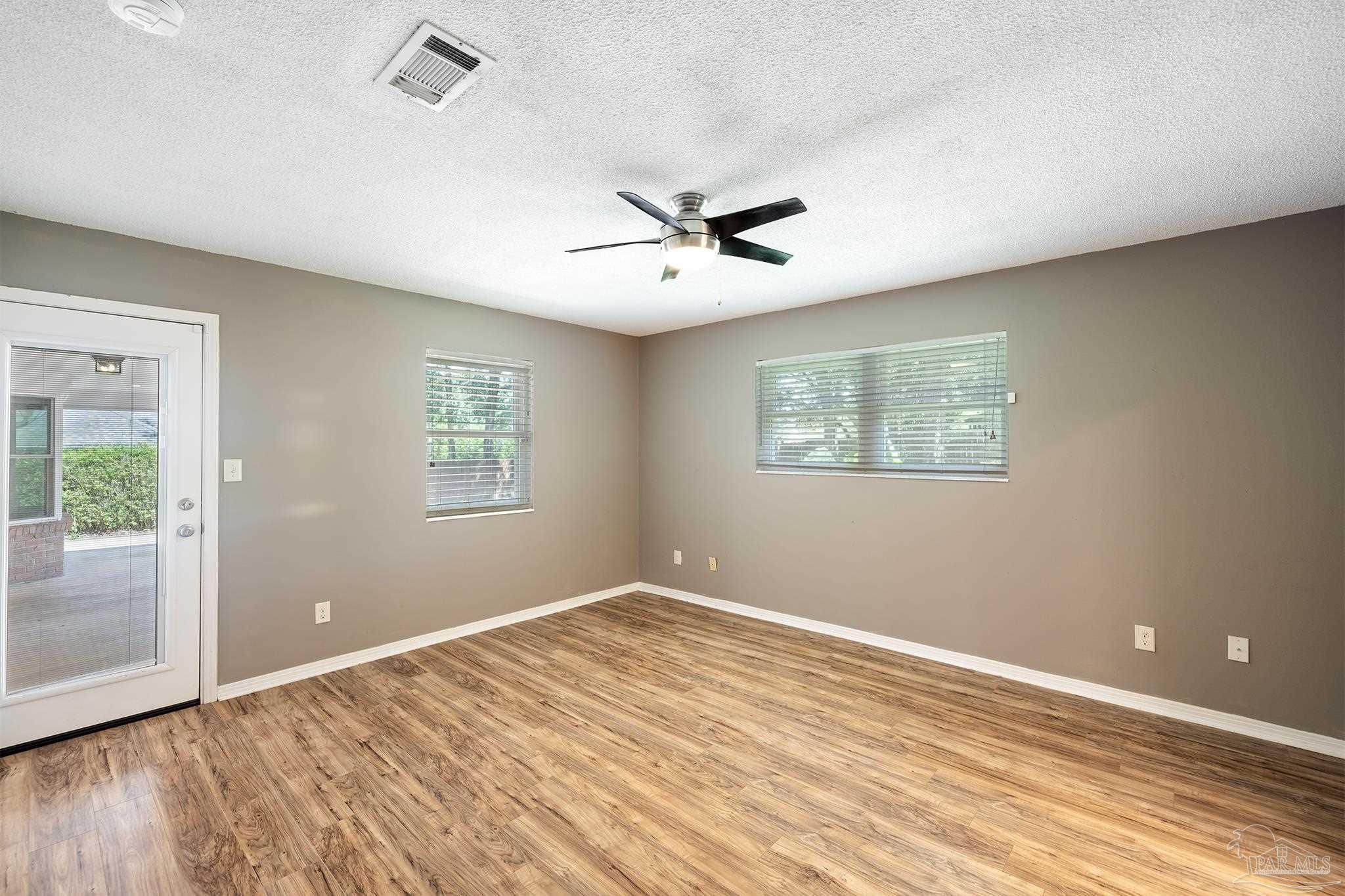 54 Blithewood Drive Pensacola FL 32514