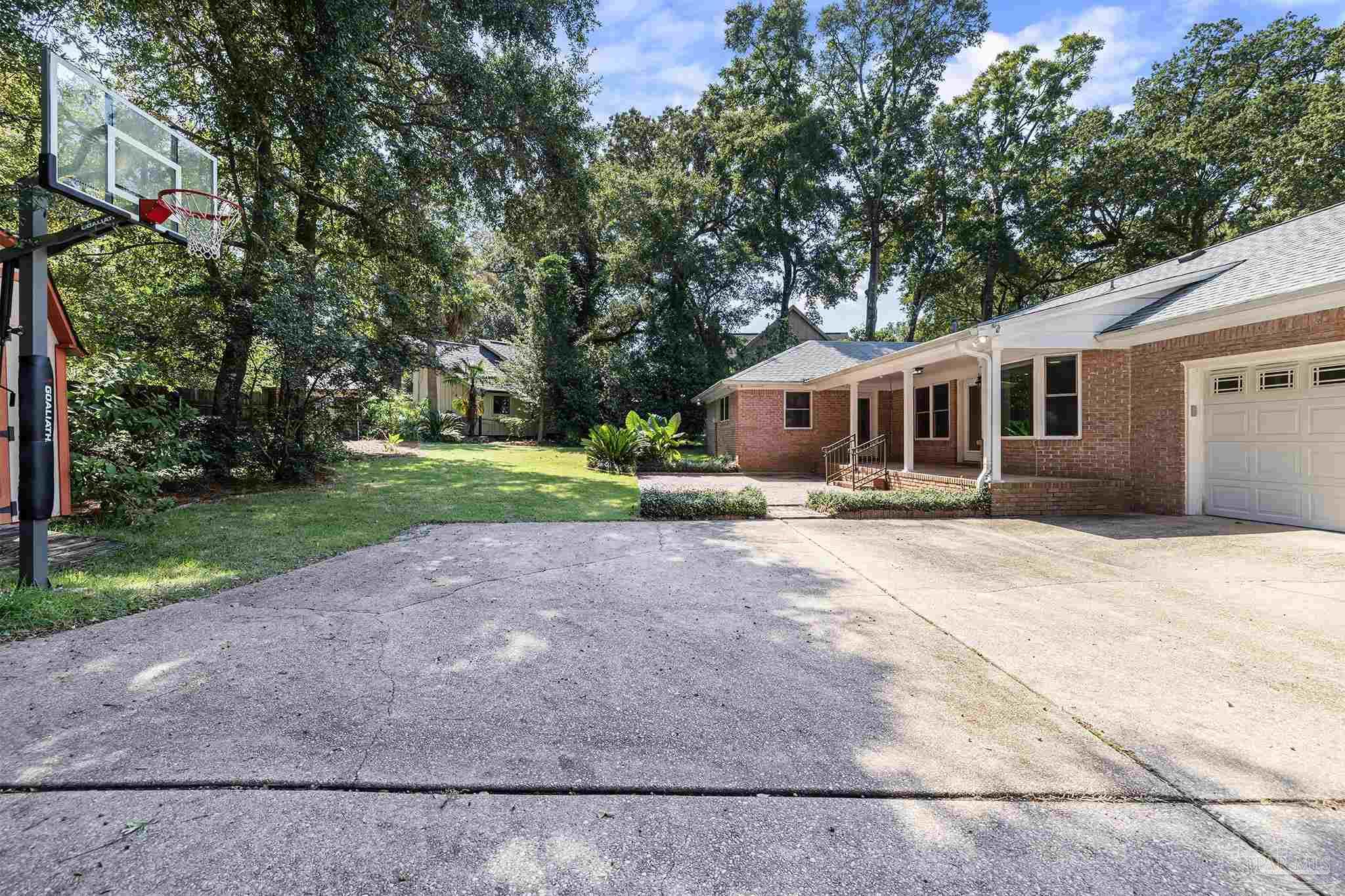54 Blithewood Drive Pensacola FL 32514