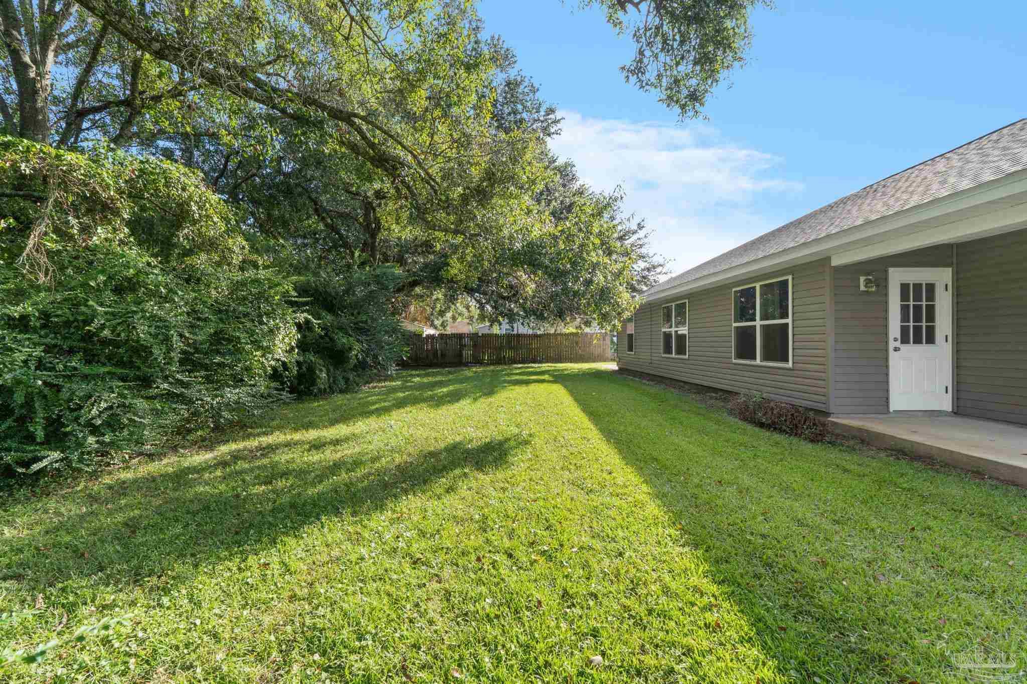 10 Nottingham Way Pensacola FL 32506