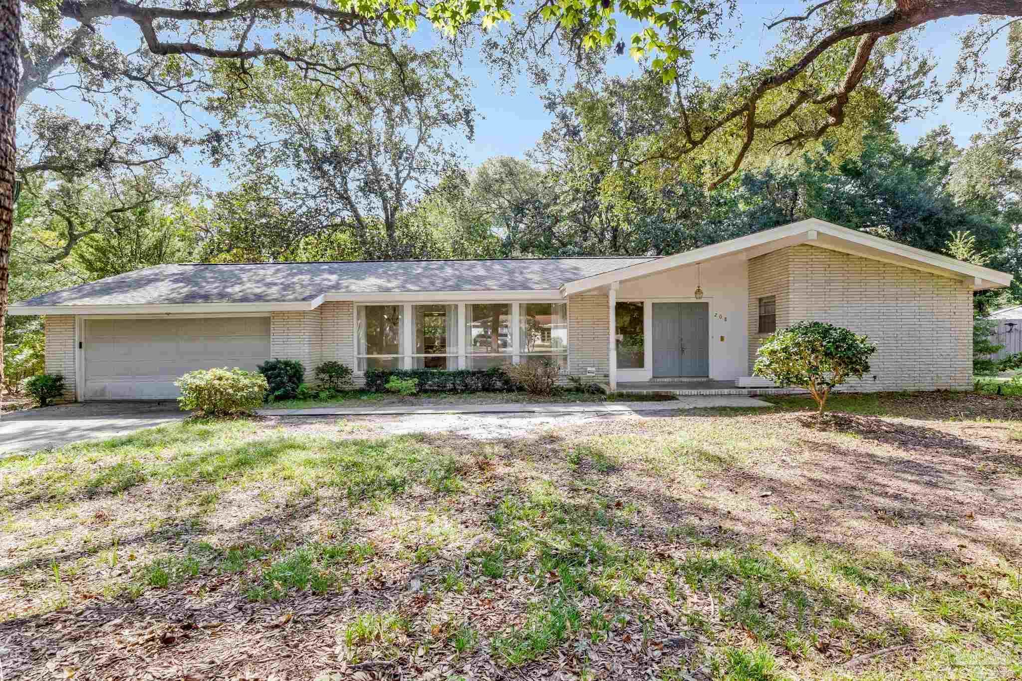 208 Cordoba Street Gulf Breeze FL 32561