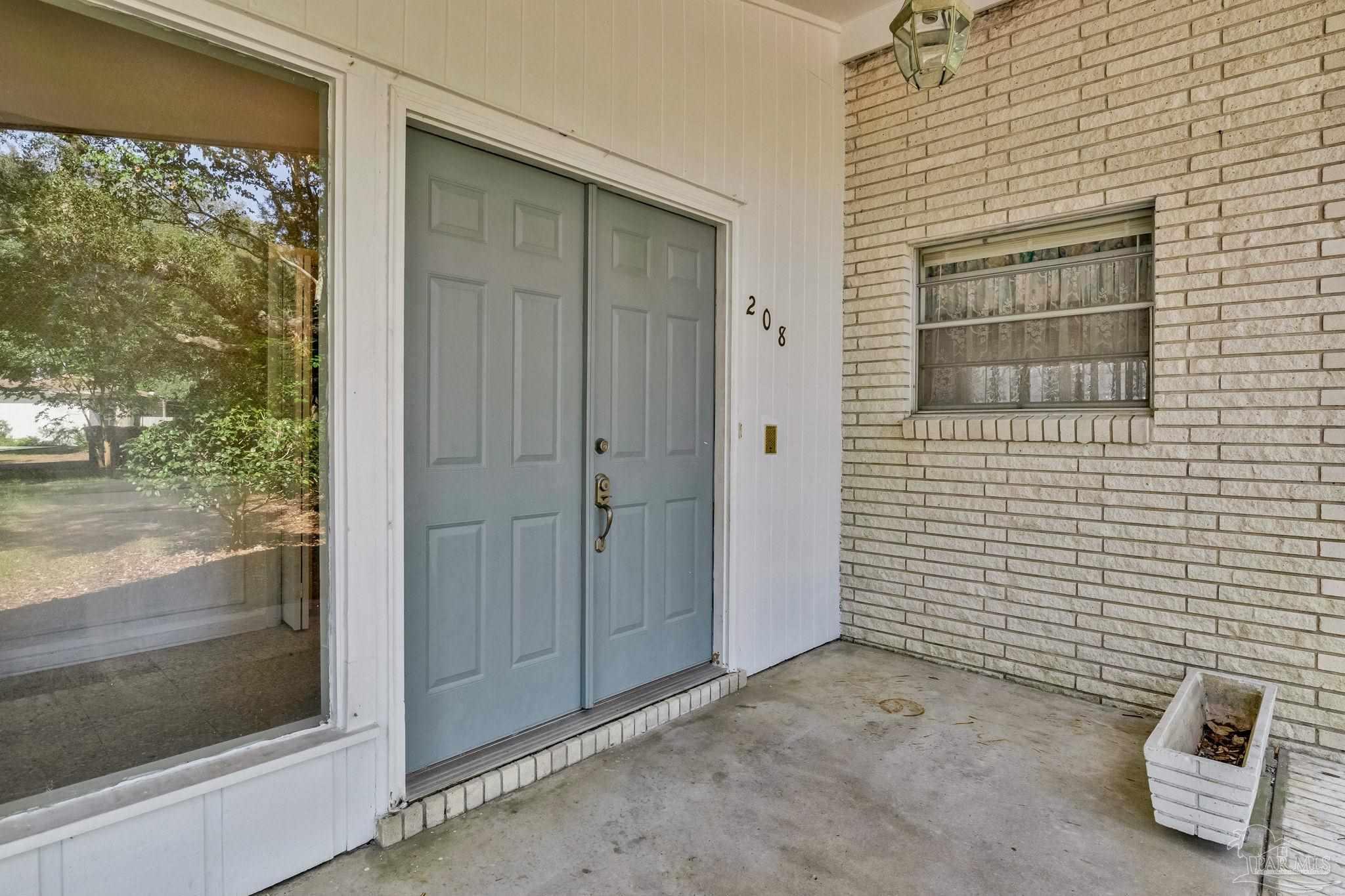 208 Cordoba Street Gulf Breeze FL 32561