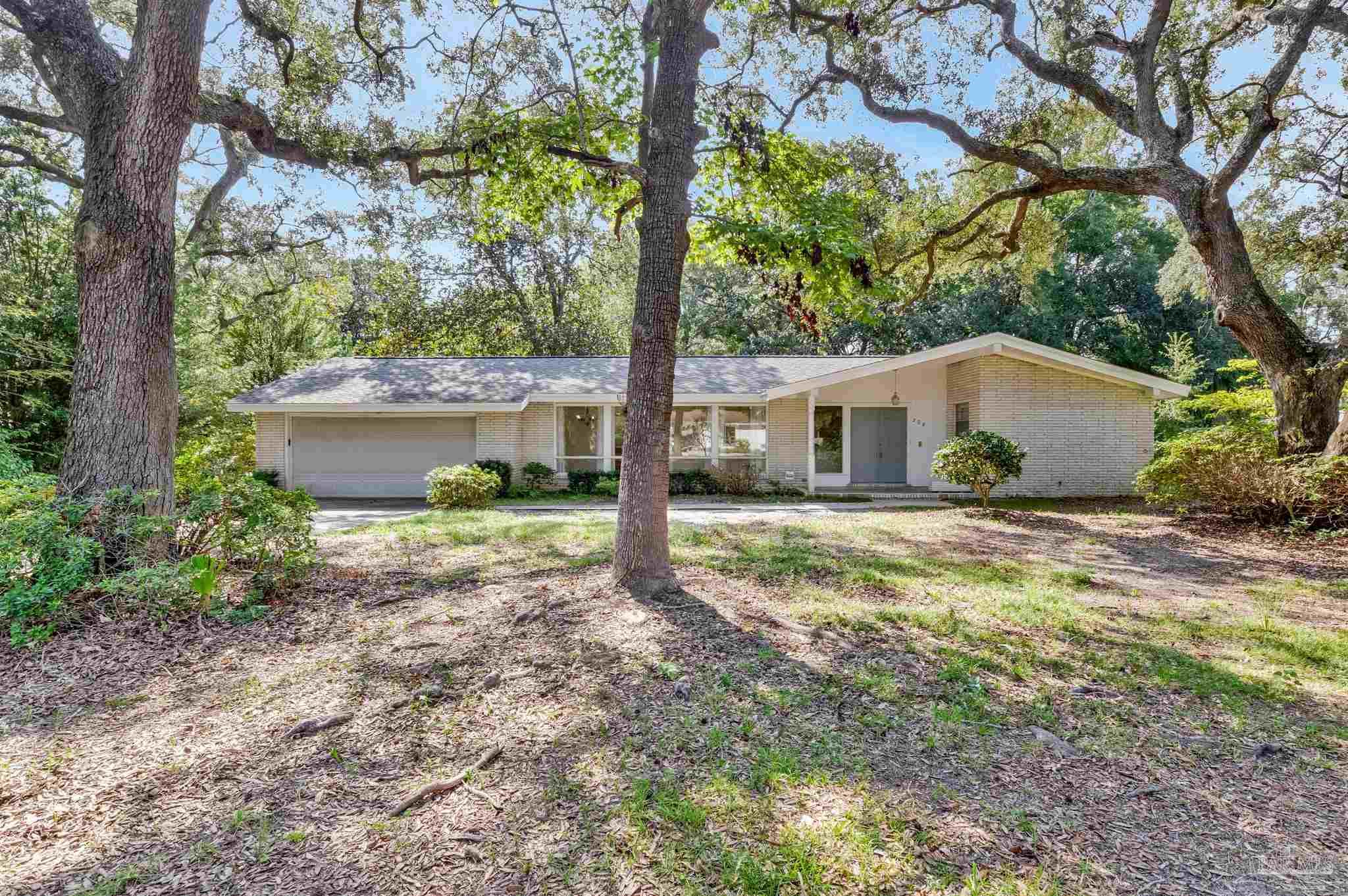 208 Cordoba Street Gulf Breeze FL 32561