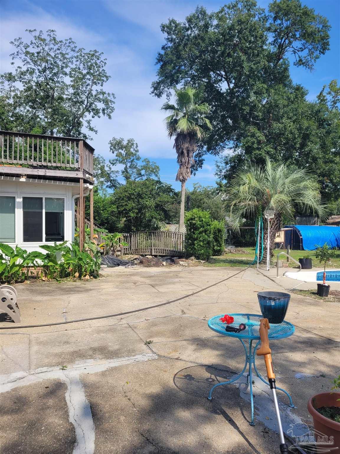 1211 W 9 1/2 Mile Road Cantonment FL 32533