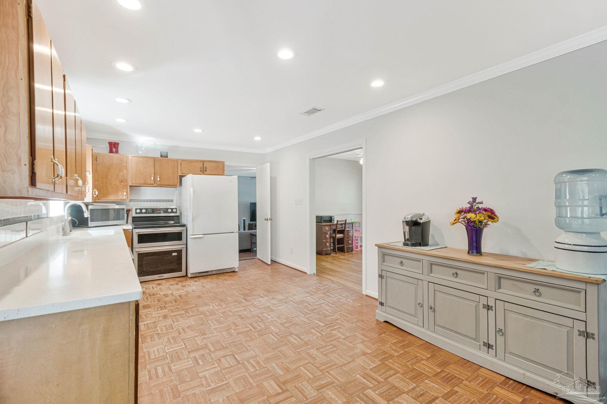 301 W Mallory Pensacola FL 32501