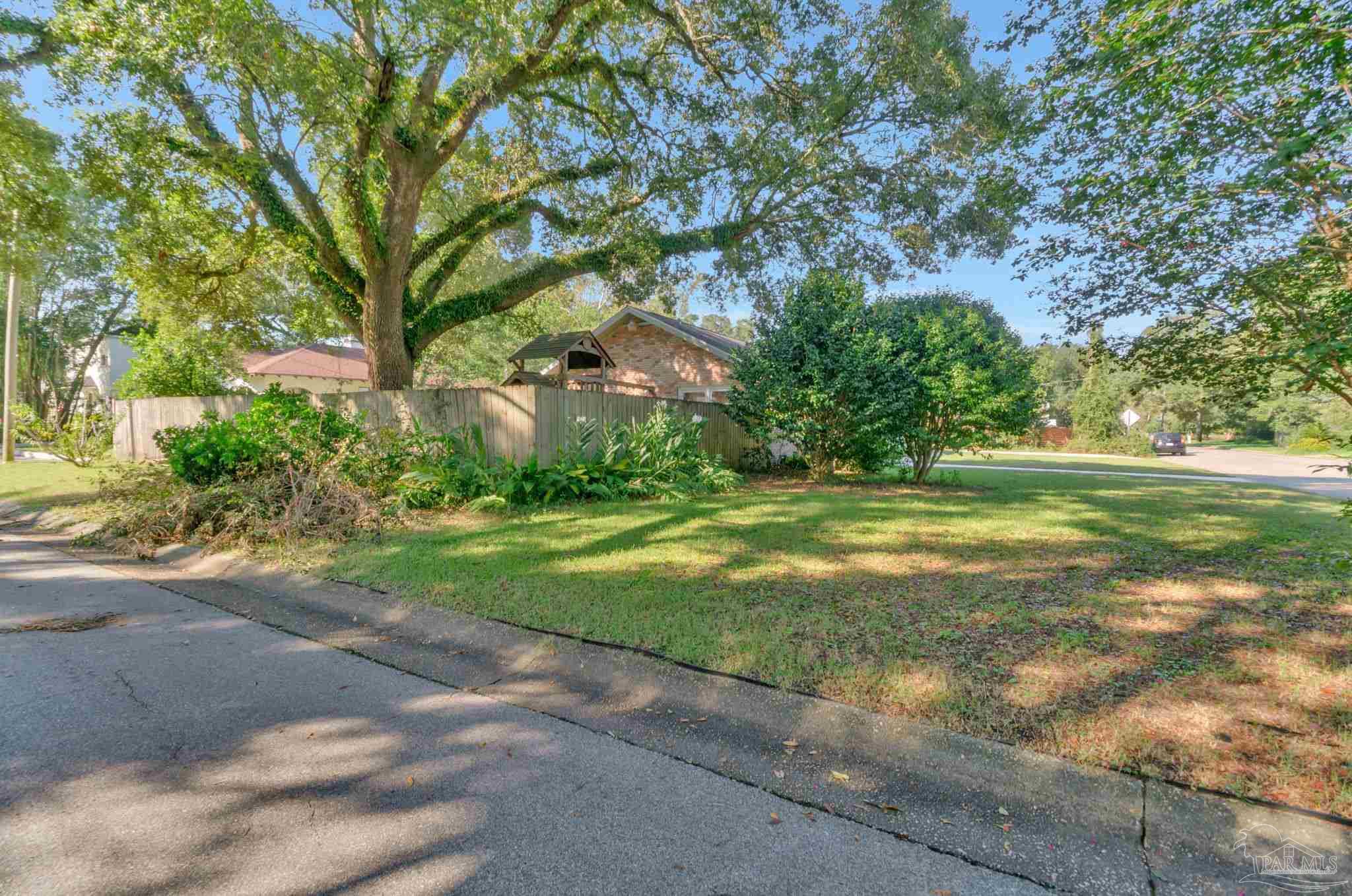 301 W Mallory Pensacola FL 32501