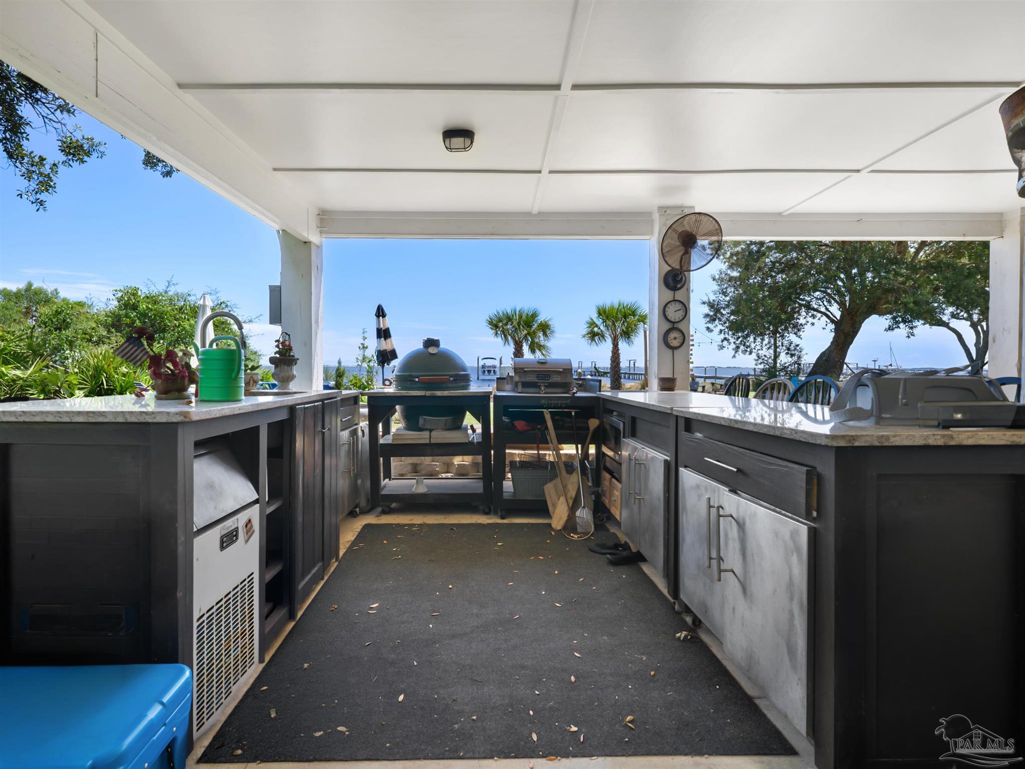5485 Soundside Drive Gulf Breeze FL 32563