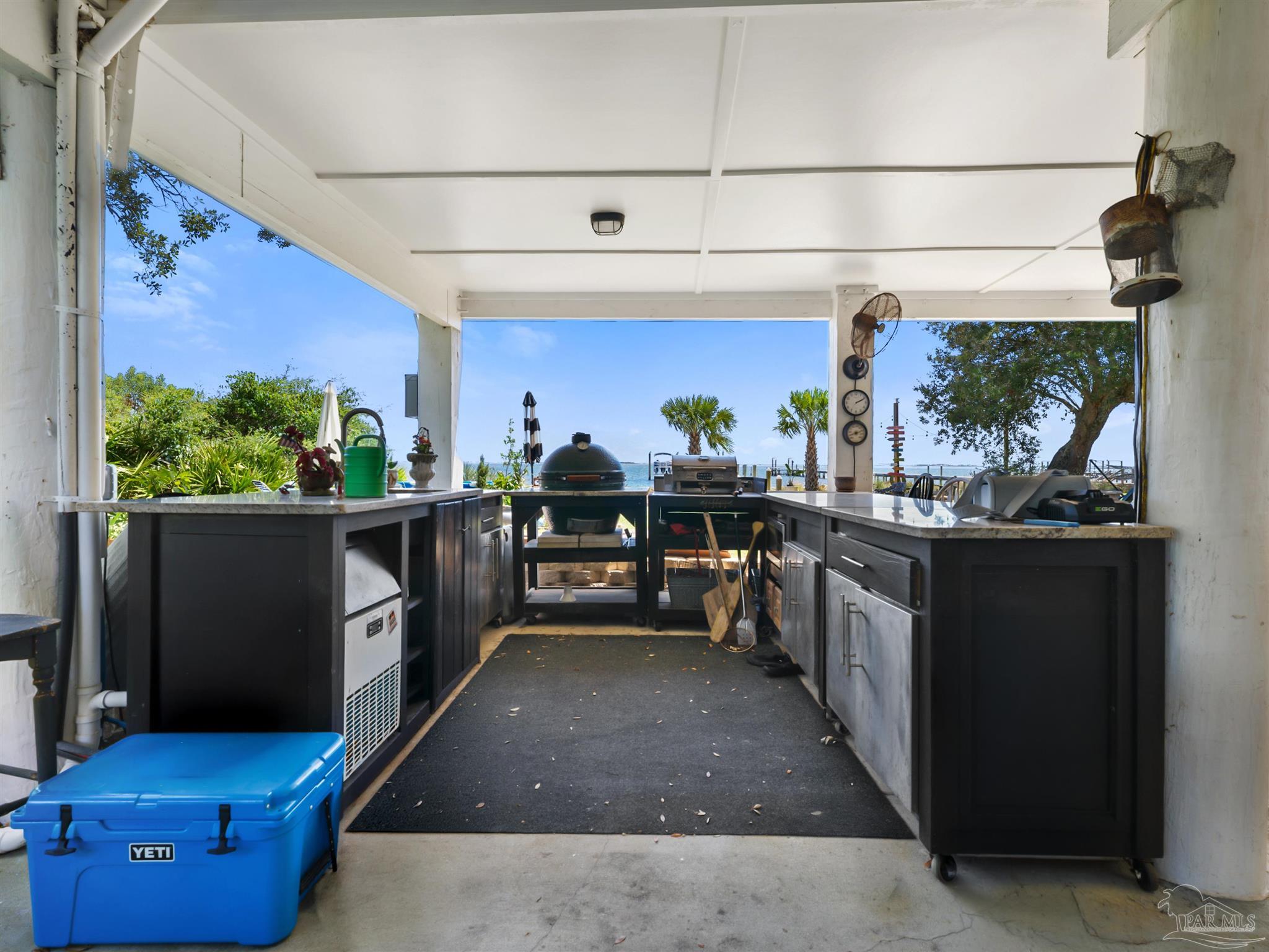 5485 Soundside Drive Gulf Breeze FL 32563