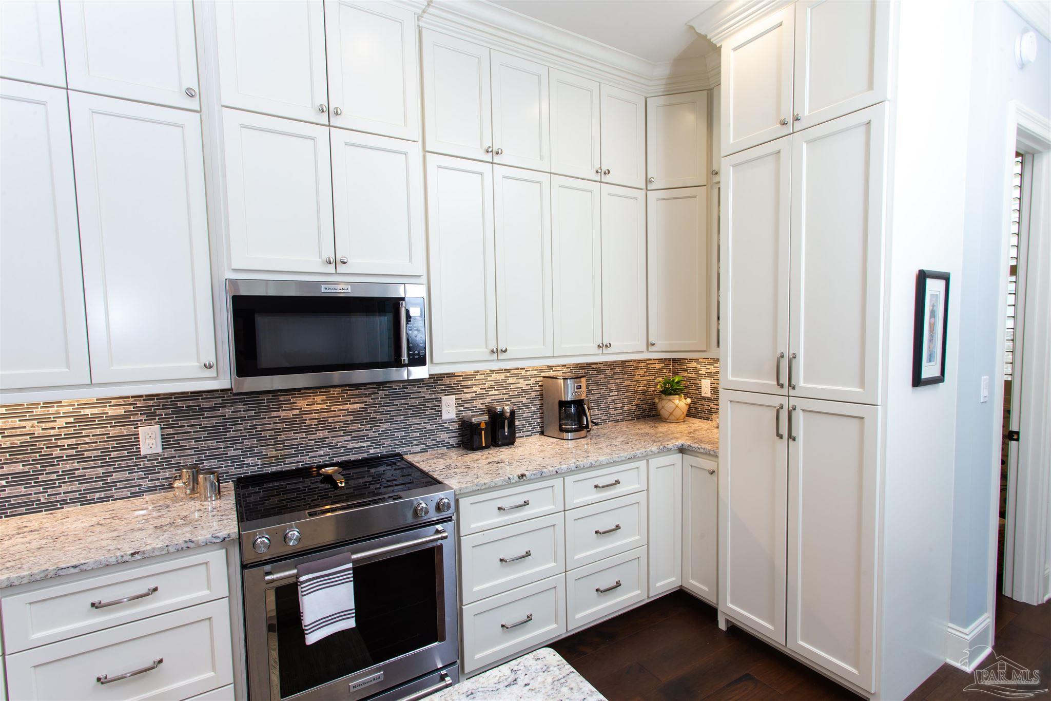 31 E Gathering Green Pensacola FL 32502
