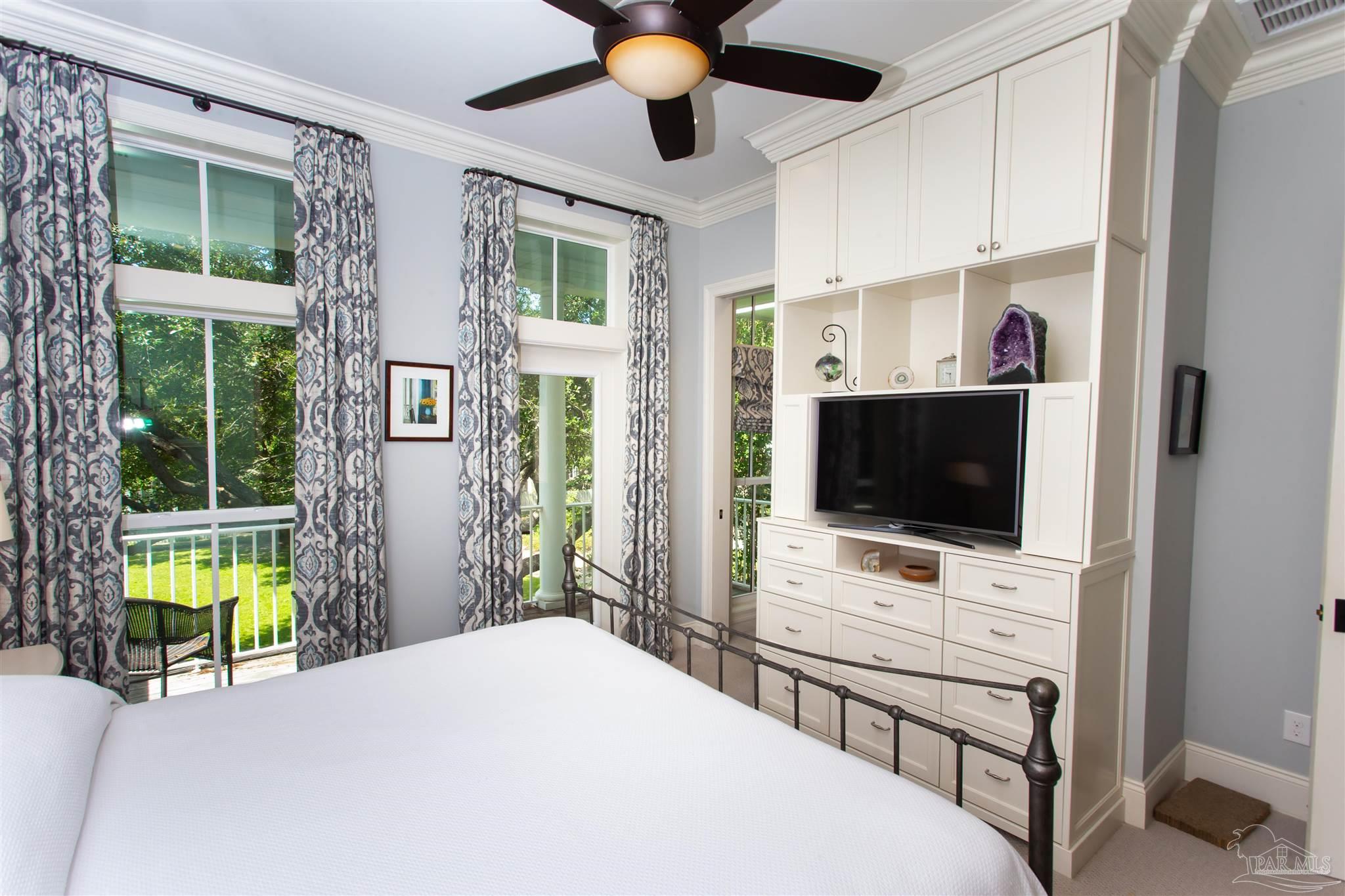 31 E Gathering Green Pensacola FL 32502