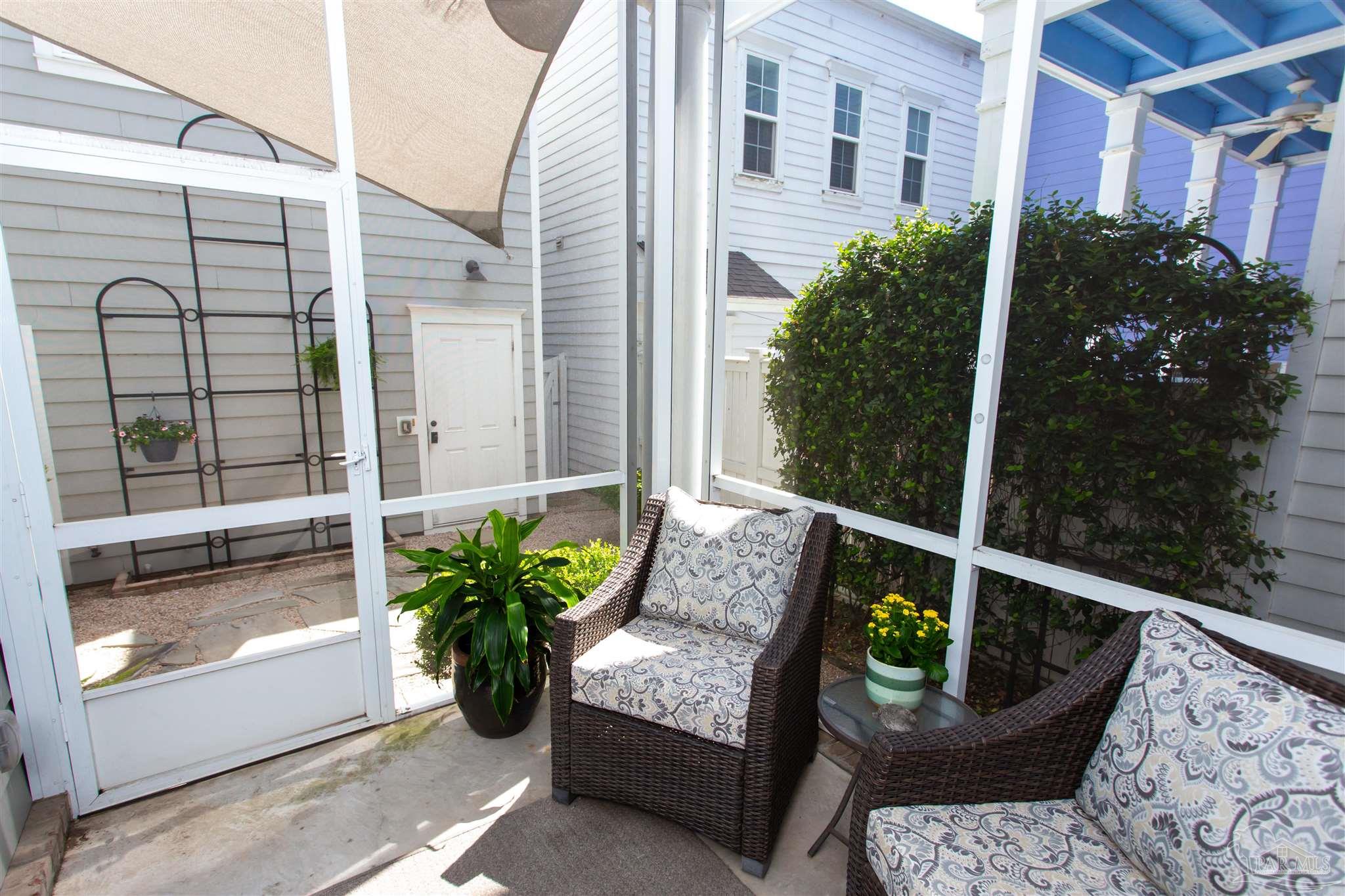 31 E Gathering Green Pensacola FL 32502