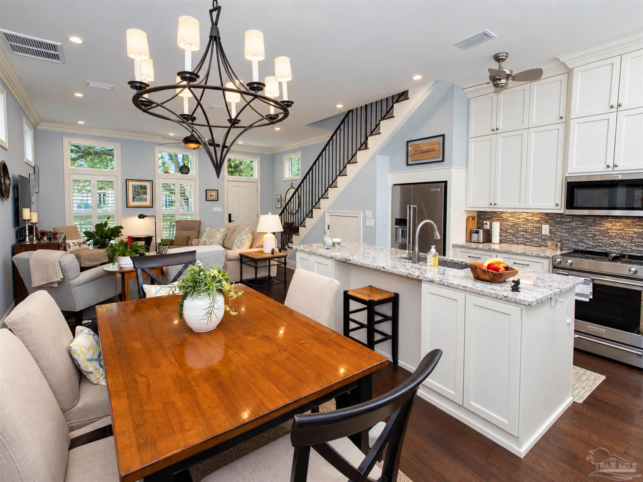 31 E Gathering Green Pensacola FL 32502