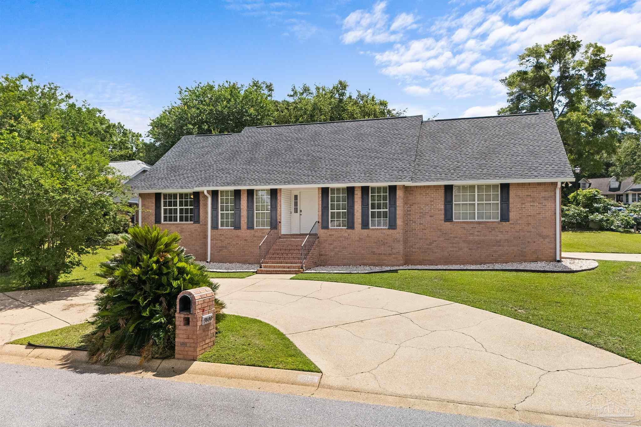 9800 Sourwood Court Pensacola FL 32514