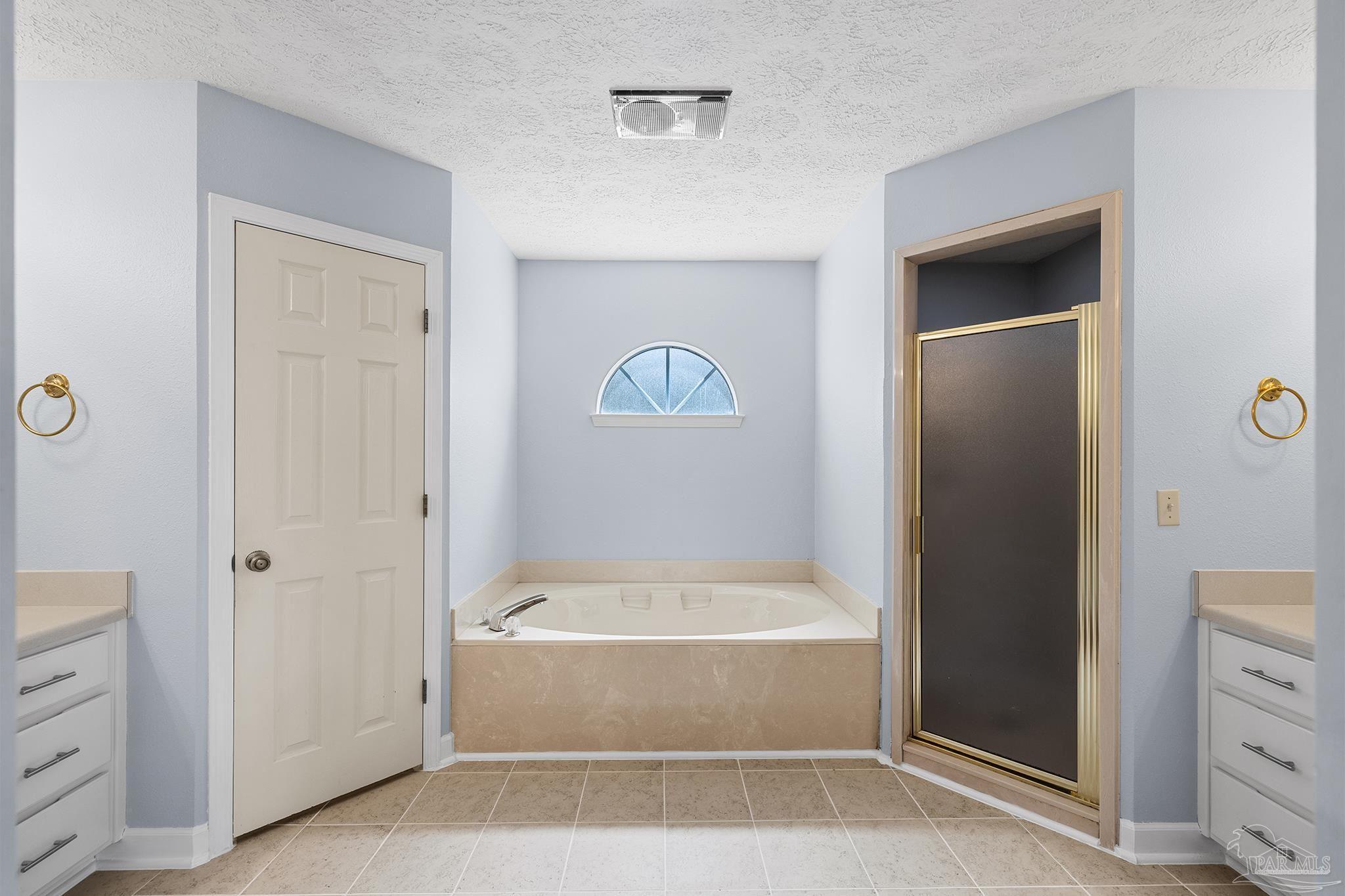 9800 Sourwood Court Pensacola FL 32514