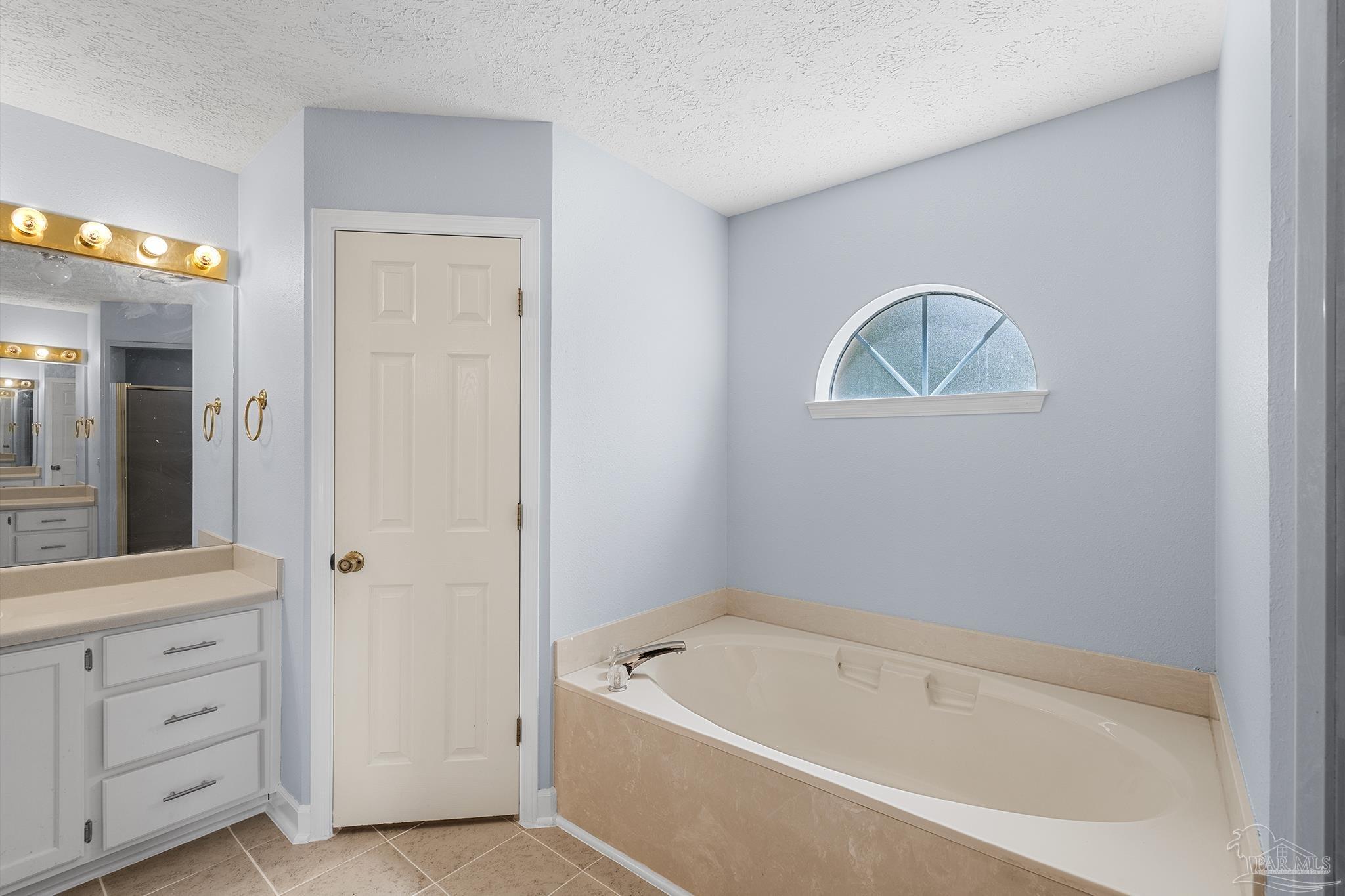 9800 Sourwood Court Pensacola FL 32514