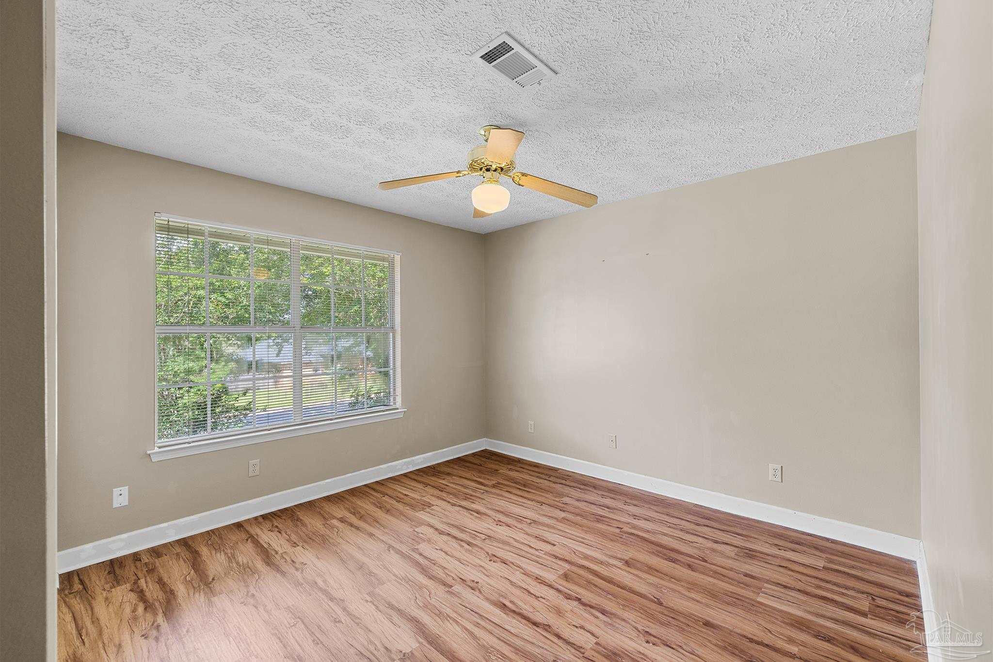 9800 Sourwood Court Pensacola FL 32514