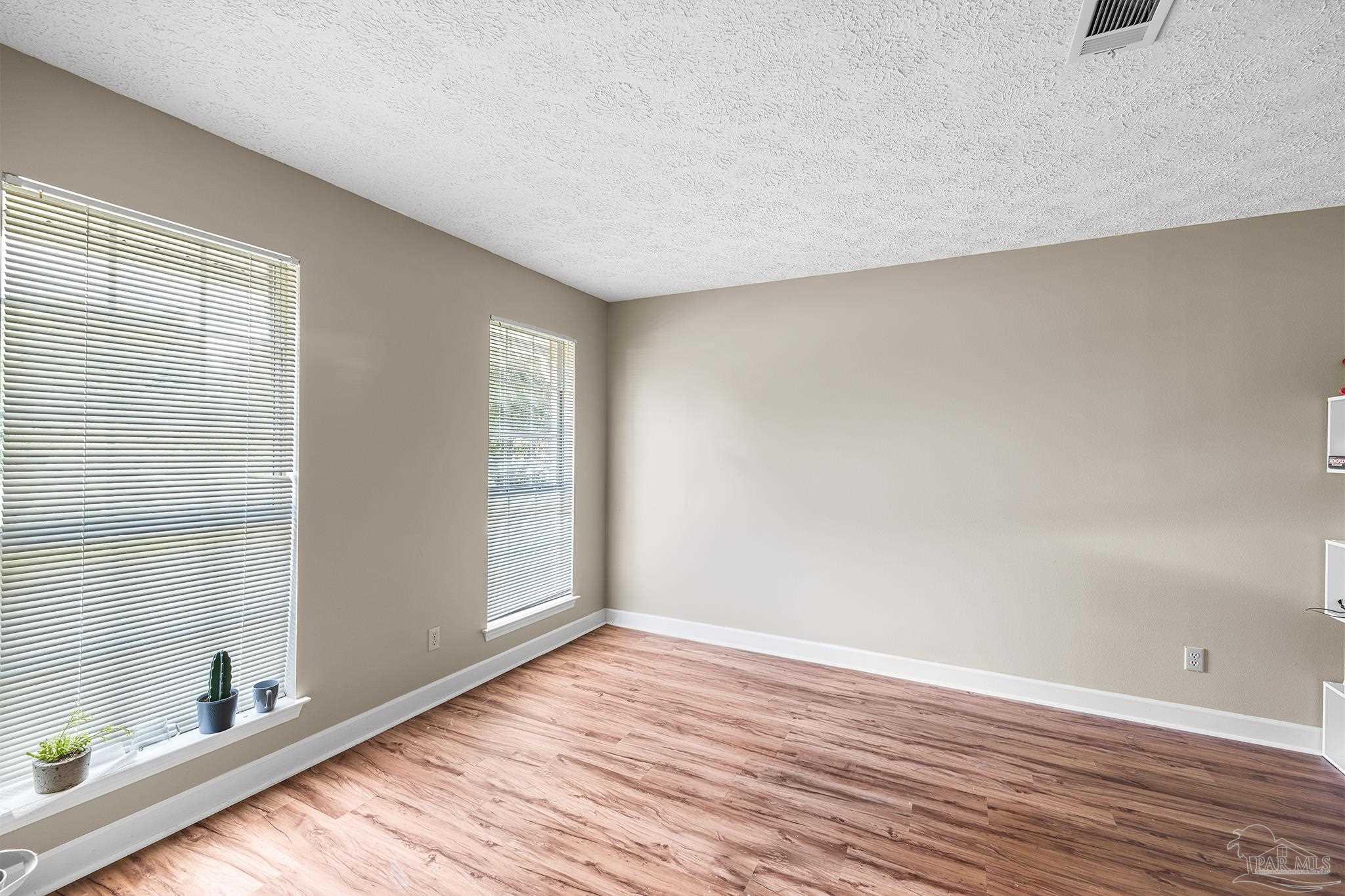9800 Sourwood Court Pensacola FL 32514