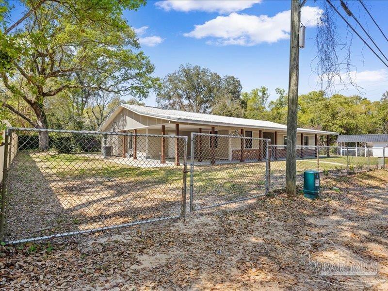 8447 Chisholm Road Pensacola FL 32514