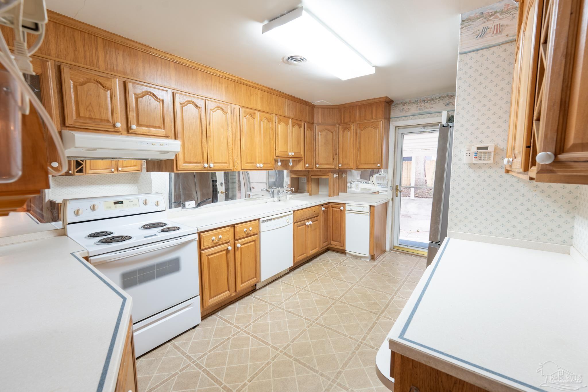2570 Bayou Boulevard Pensacola FL 32503