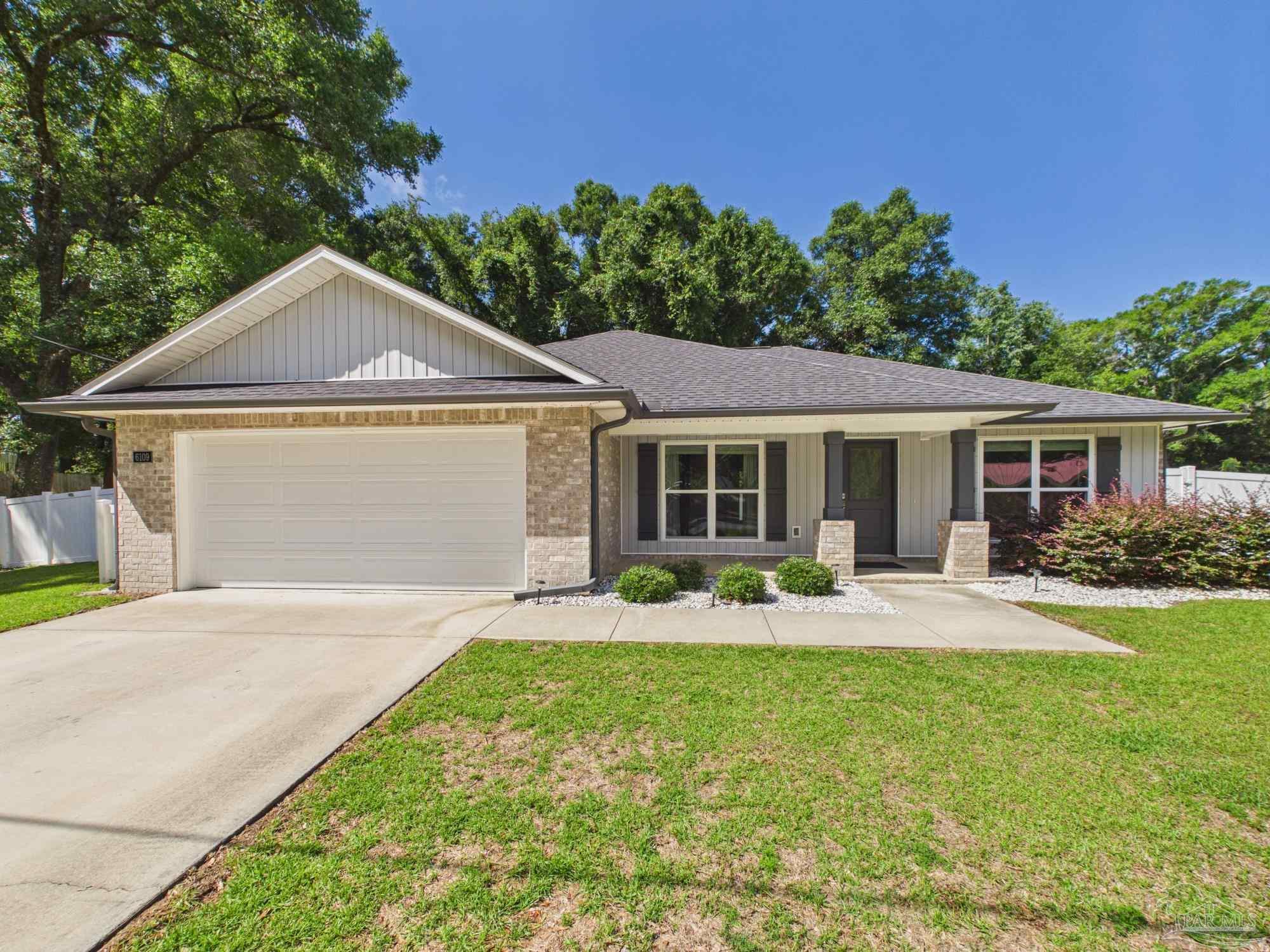 6109 W La Rua Street Pensacola FL 32506