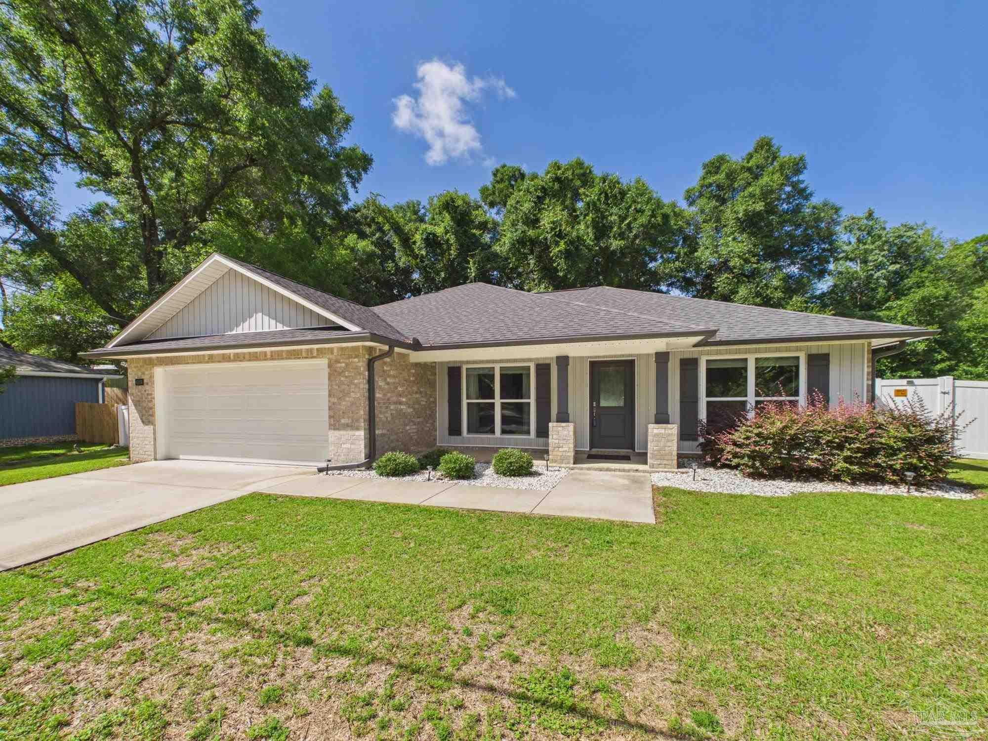 6109 W La Rua Street Pensacola FL 32506