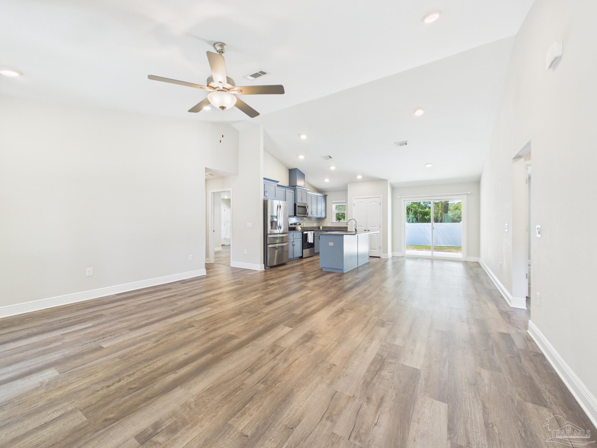 6109 W La Rua Street Pensacola FL 32506