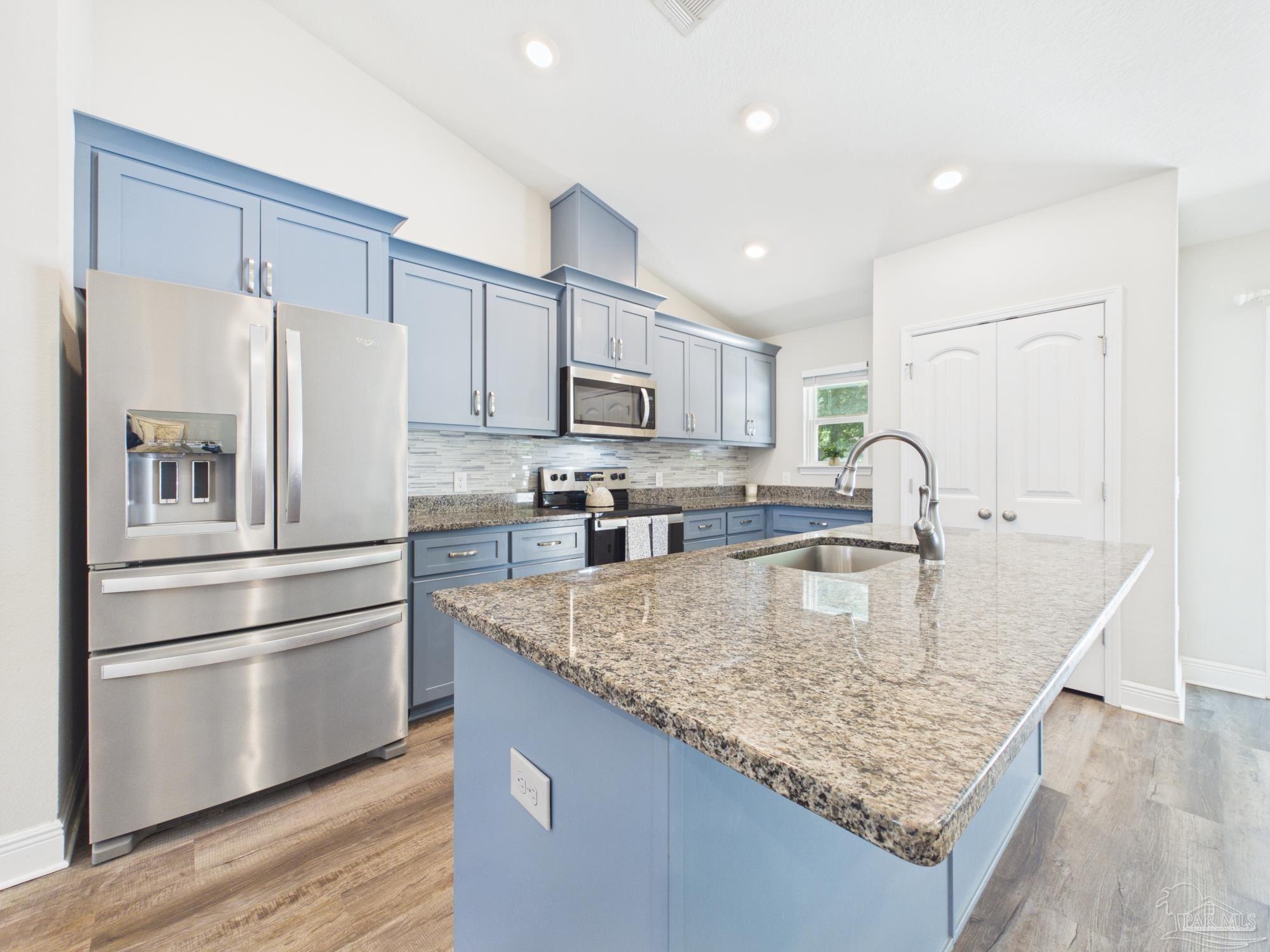 6109 W La Rua Street Pensacola FL 32506