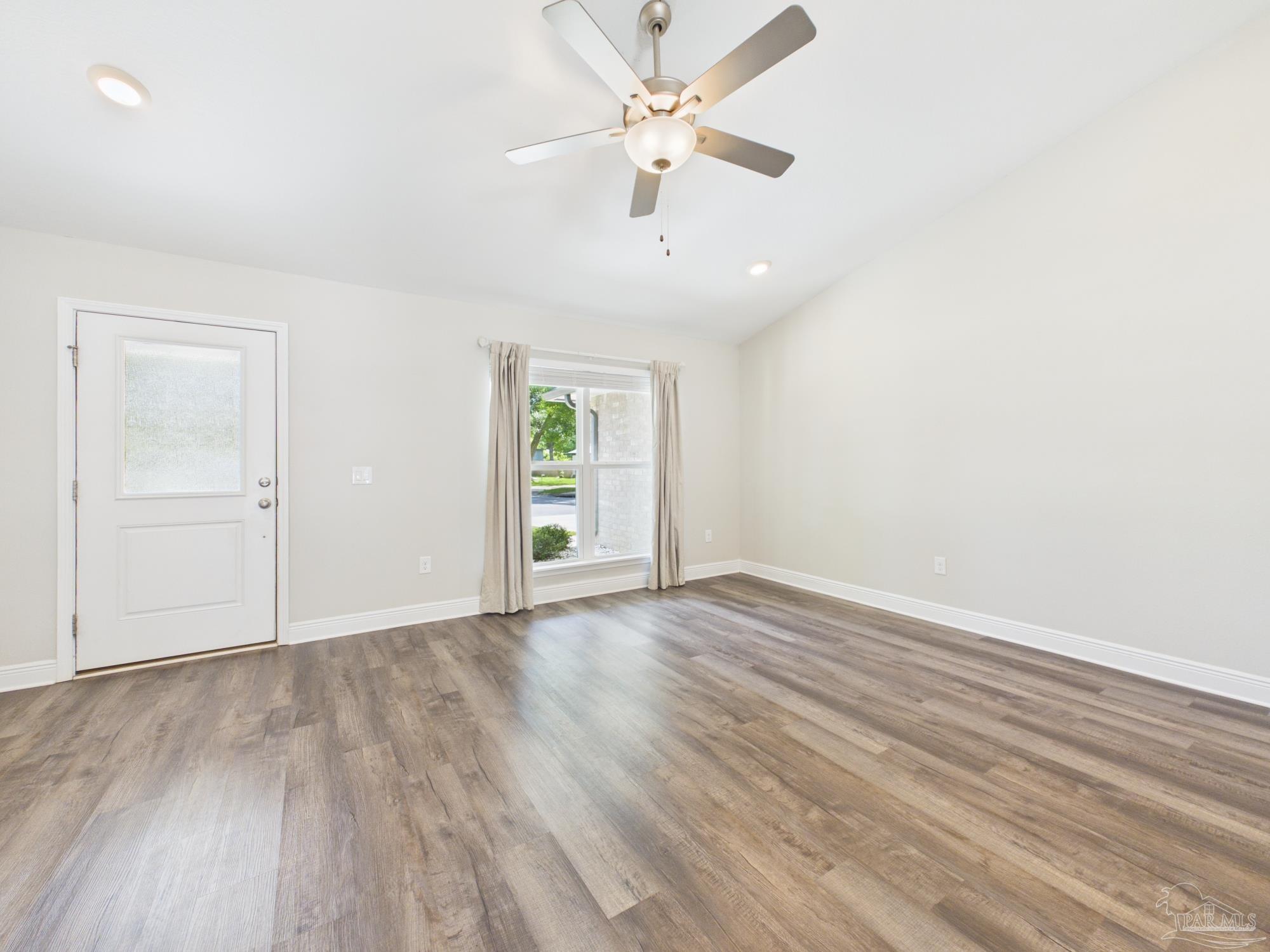 6109 W La Rua Street Pensacola FL 32506