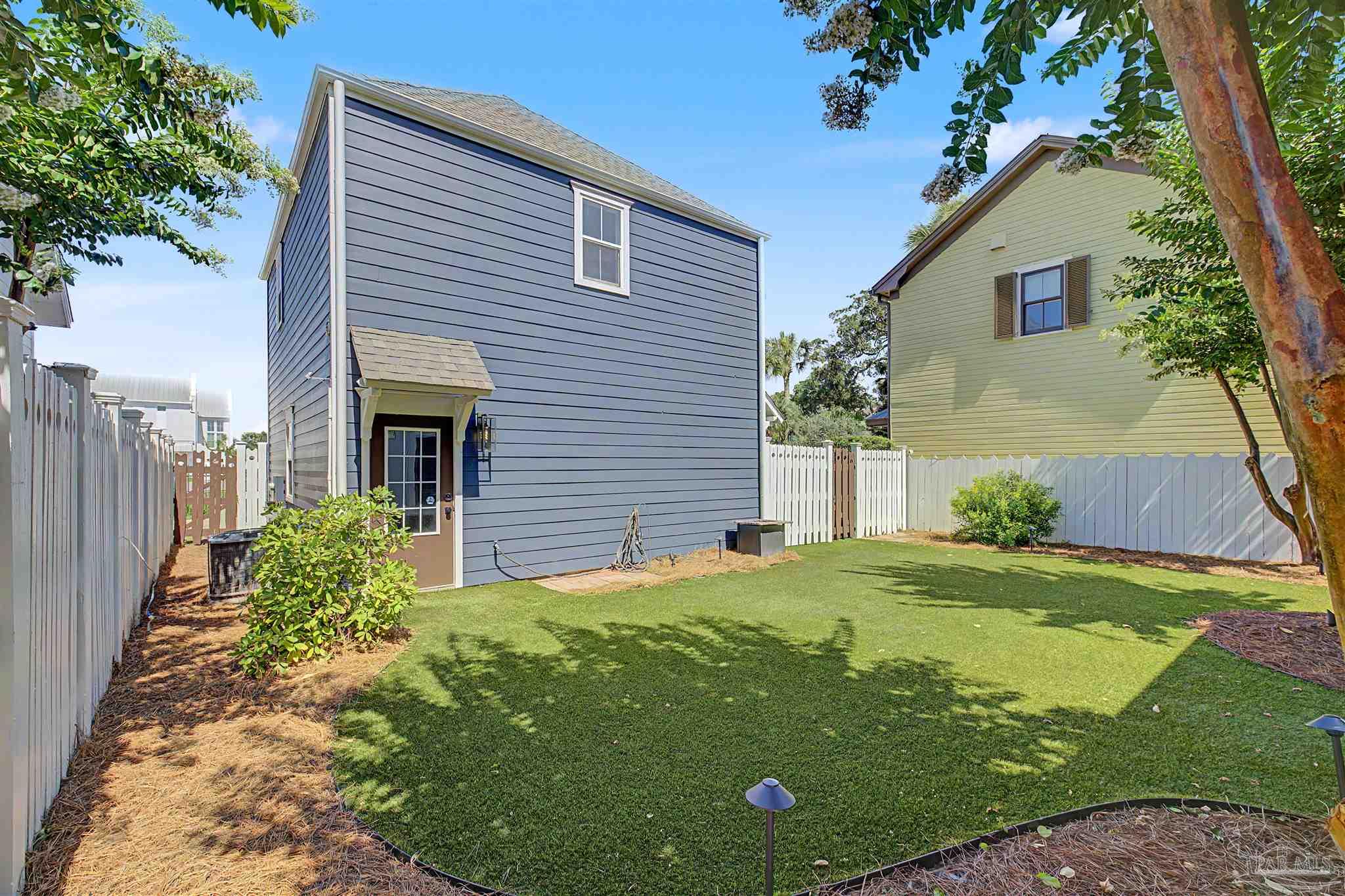 144 Cevallos Street Pensacola FL 32502