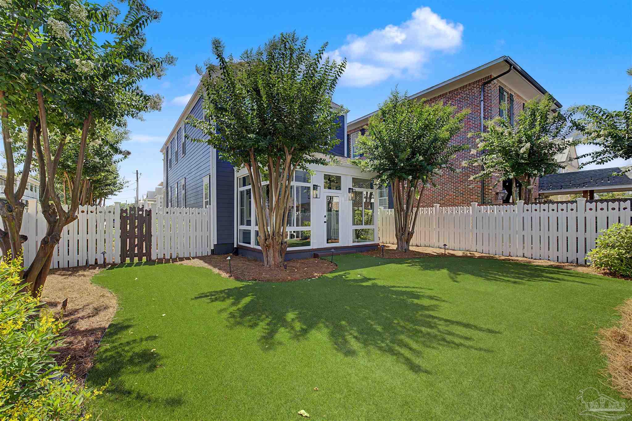 144 Cevallos Street Pensacola FL 32502