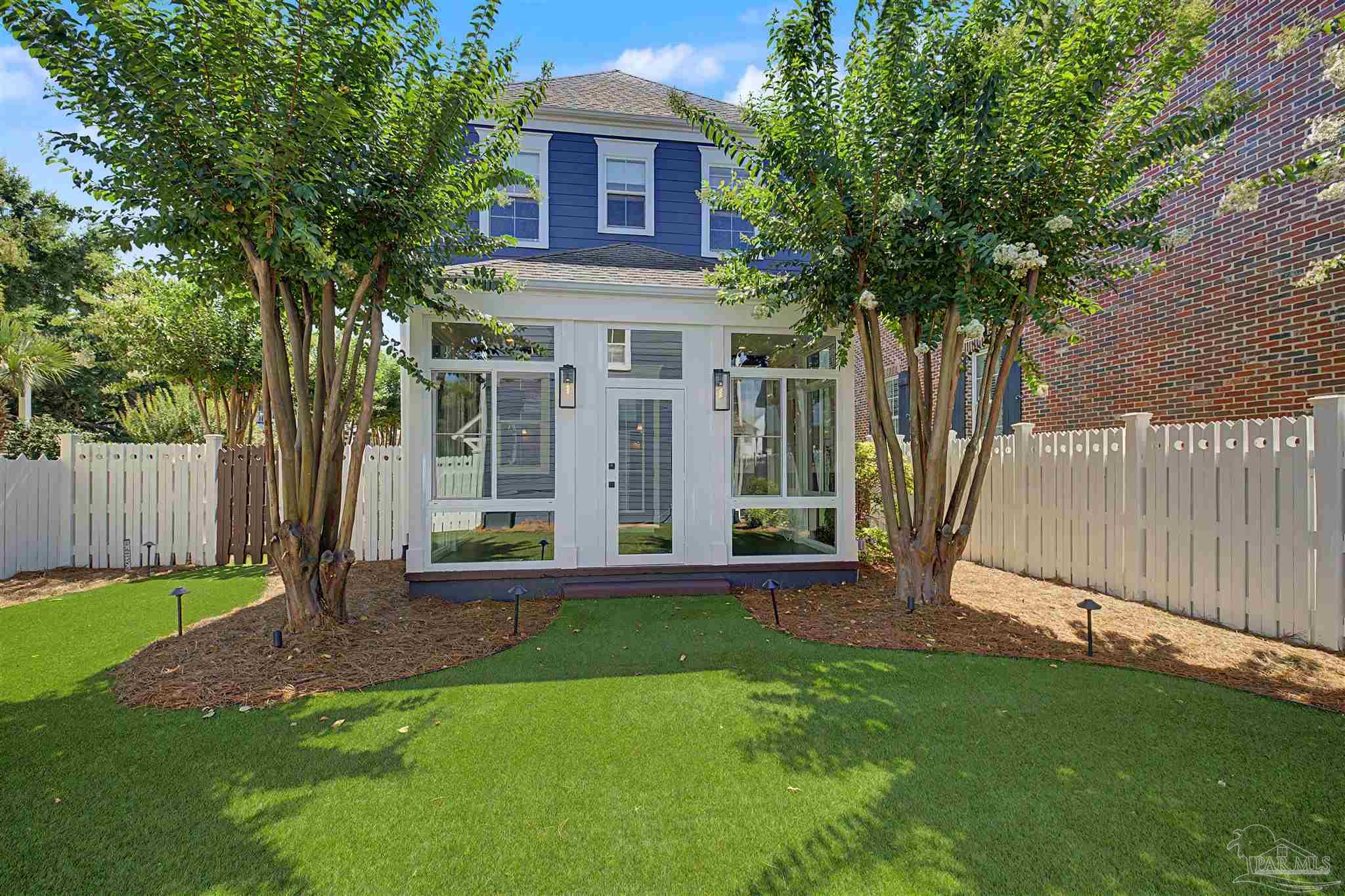 144 Cevallos Street Pensacola FL 32502