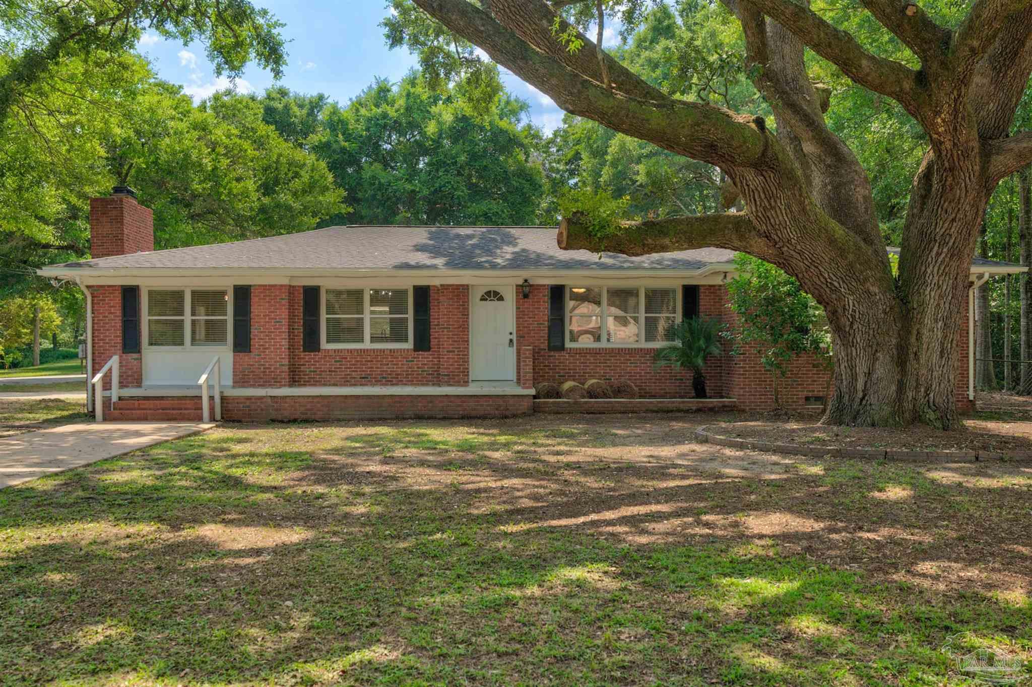 6425 Aspen Avenue Milton FL 32570