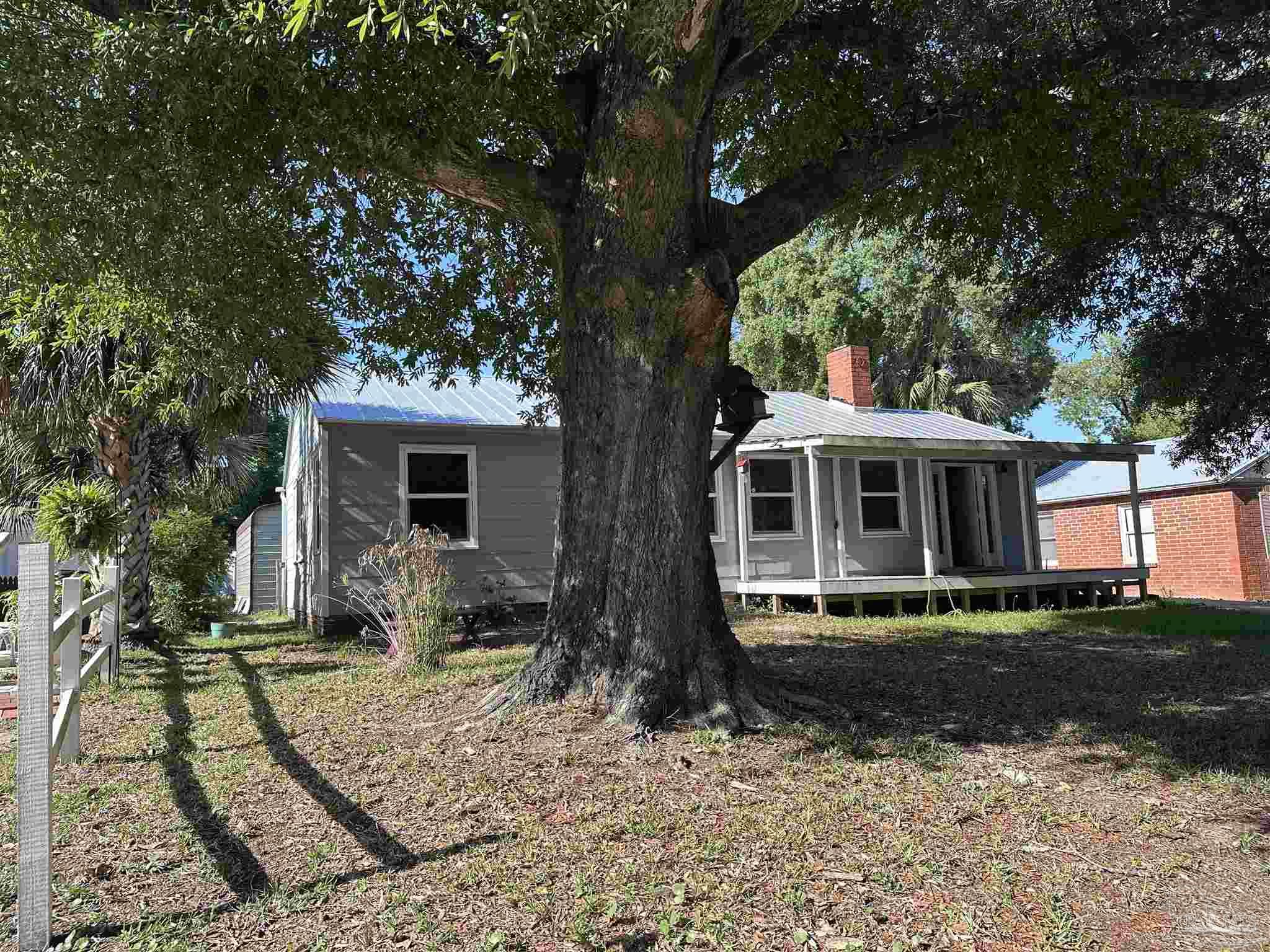 116 SE Gilliland Road Pensacola FL 32507