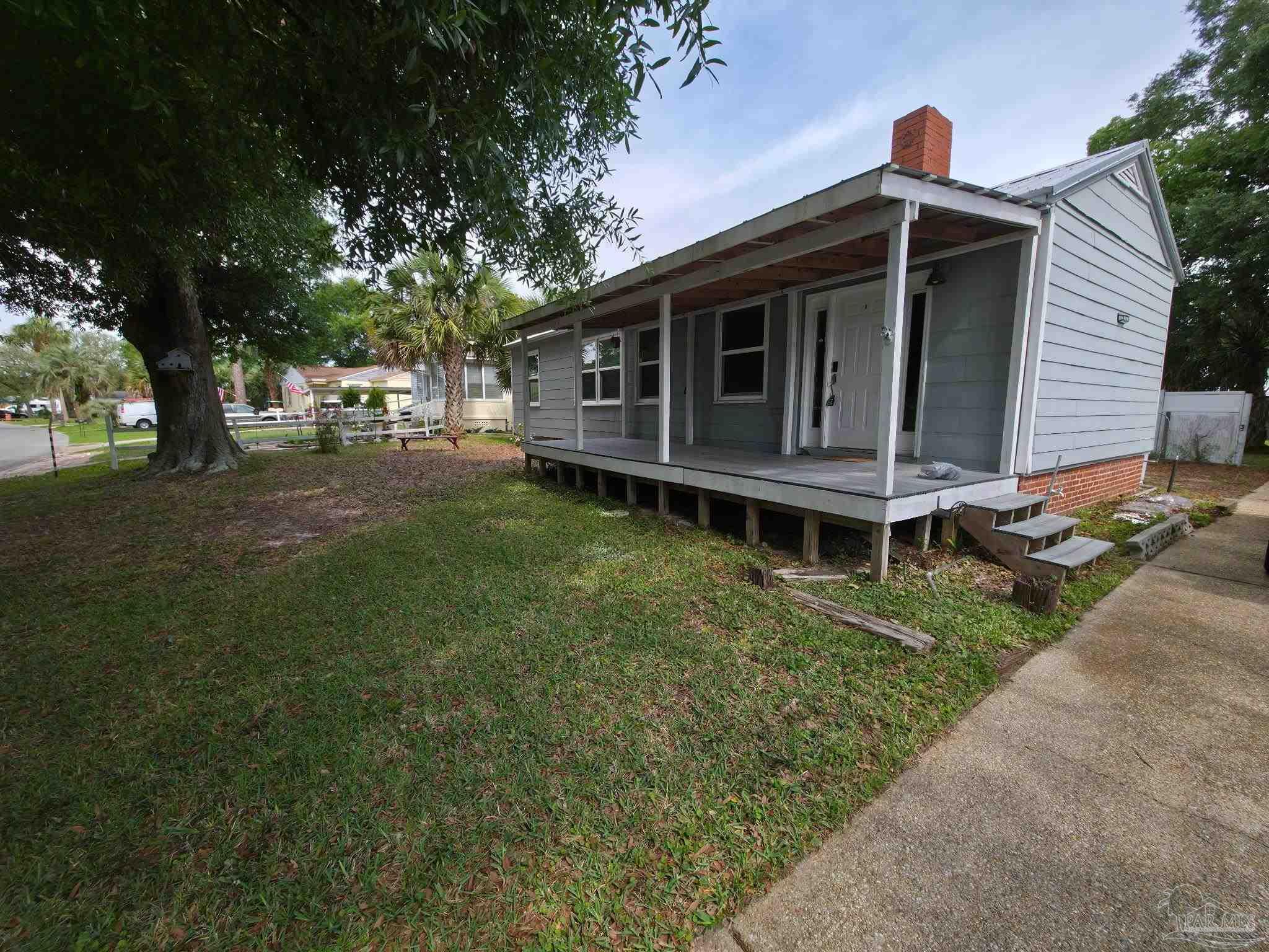 116 SE Gilliland Road Pensacola FL 32507
