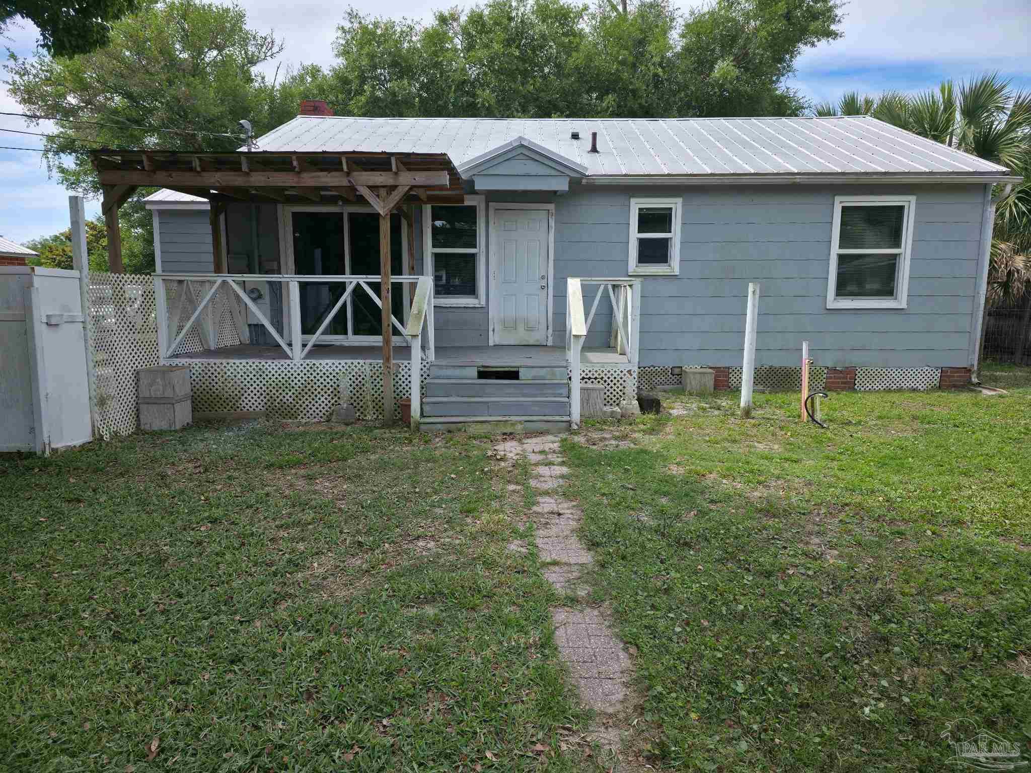 116 SE Gilliland Road Pensacola FL 32507