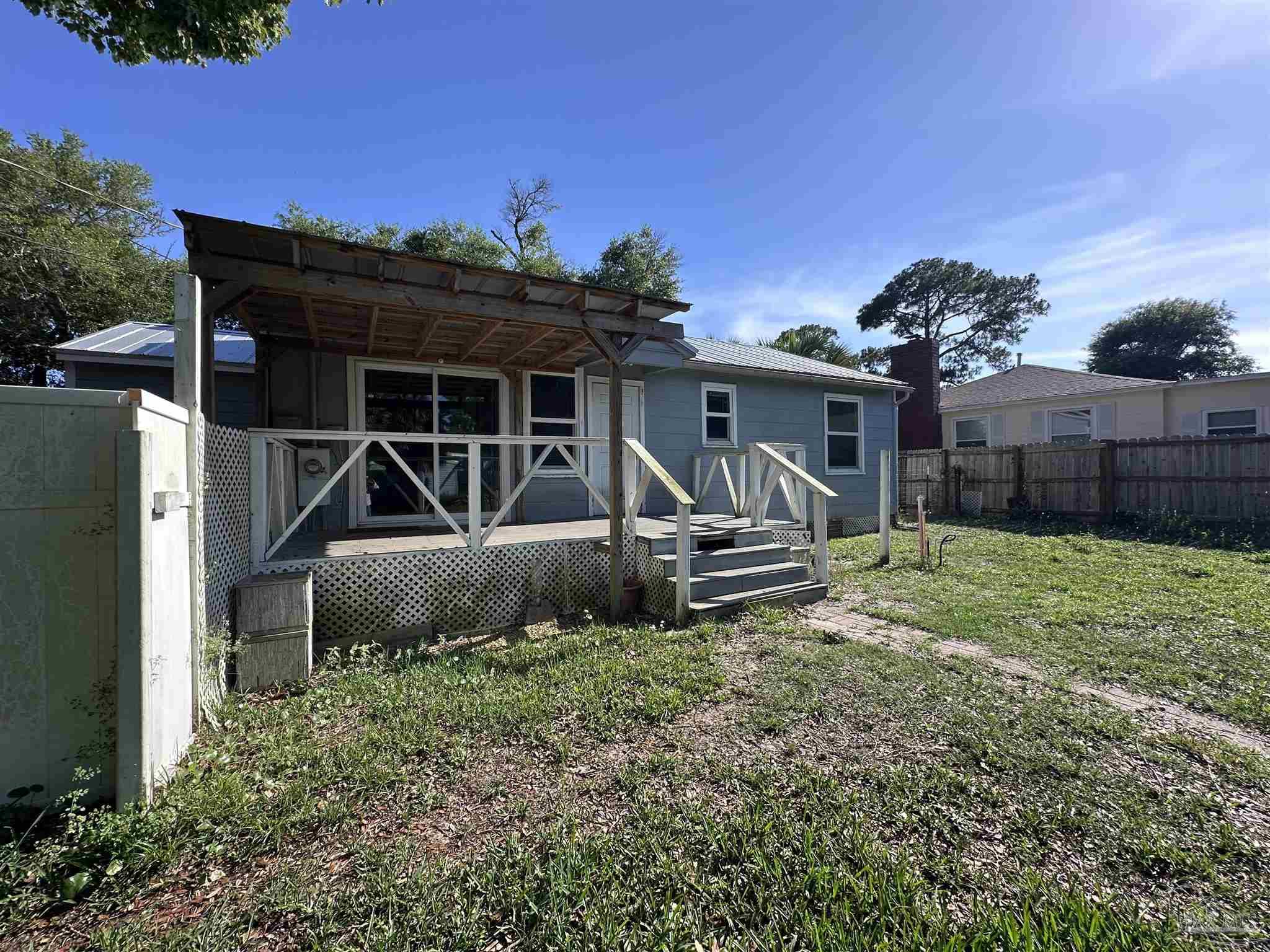 116 SE Gilliland Road Pensacola FL 32507
