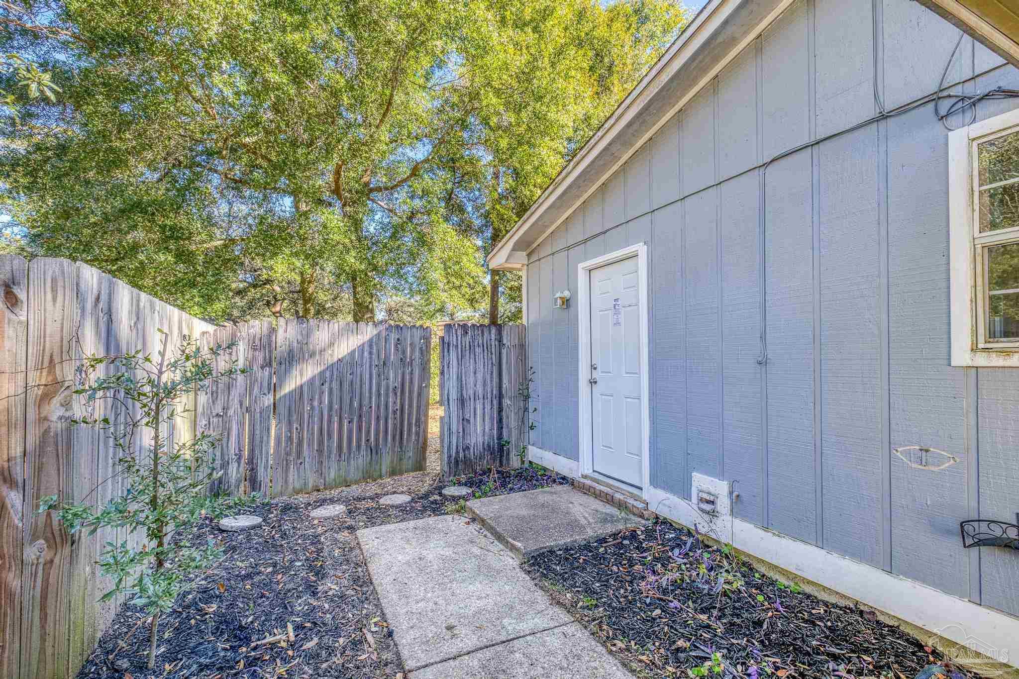 3936 Elmcrest Drive Pensacola FL 32504