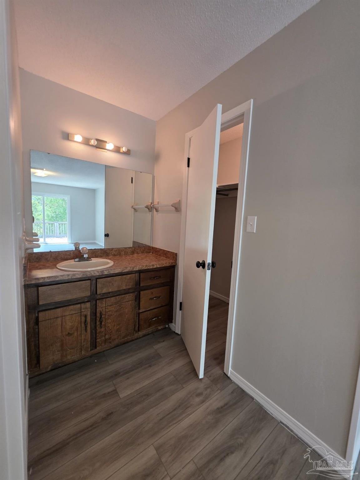 550 Riola Place Pensacola FL 32506