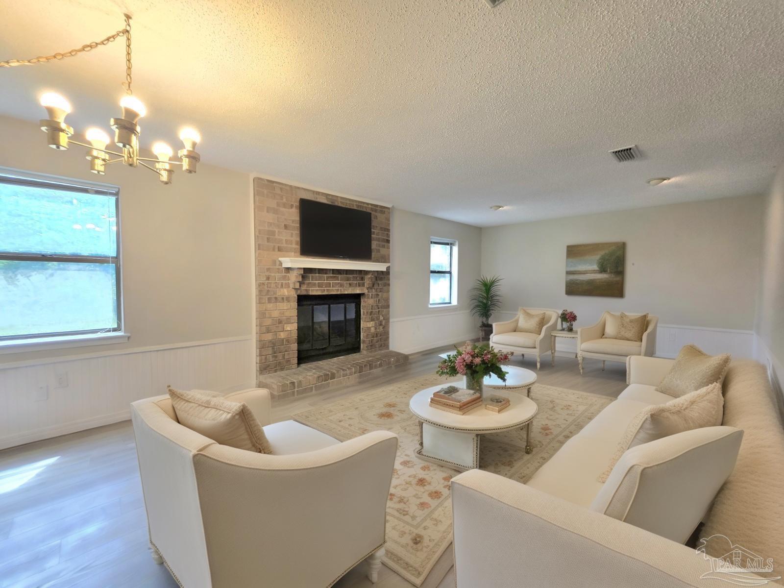 550 Riola Place Pensacola FL 32506