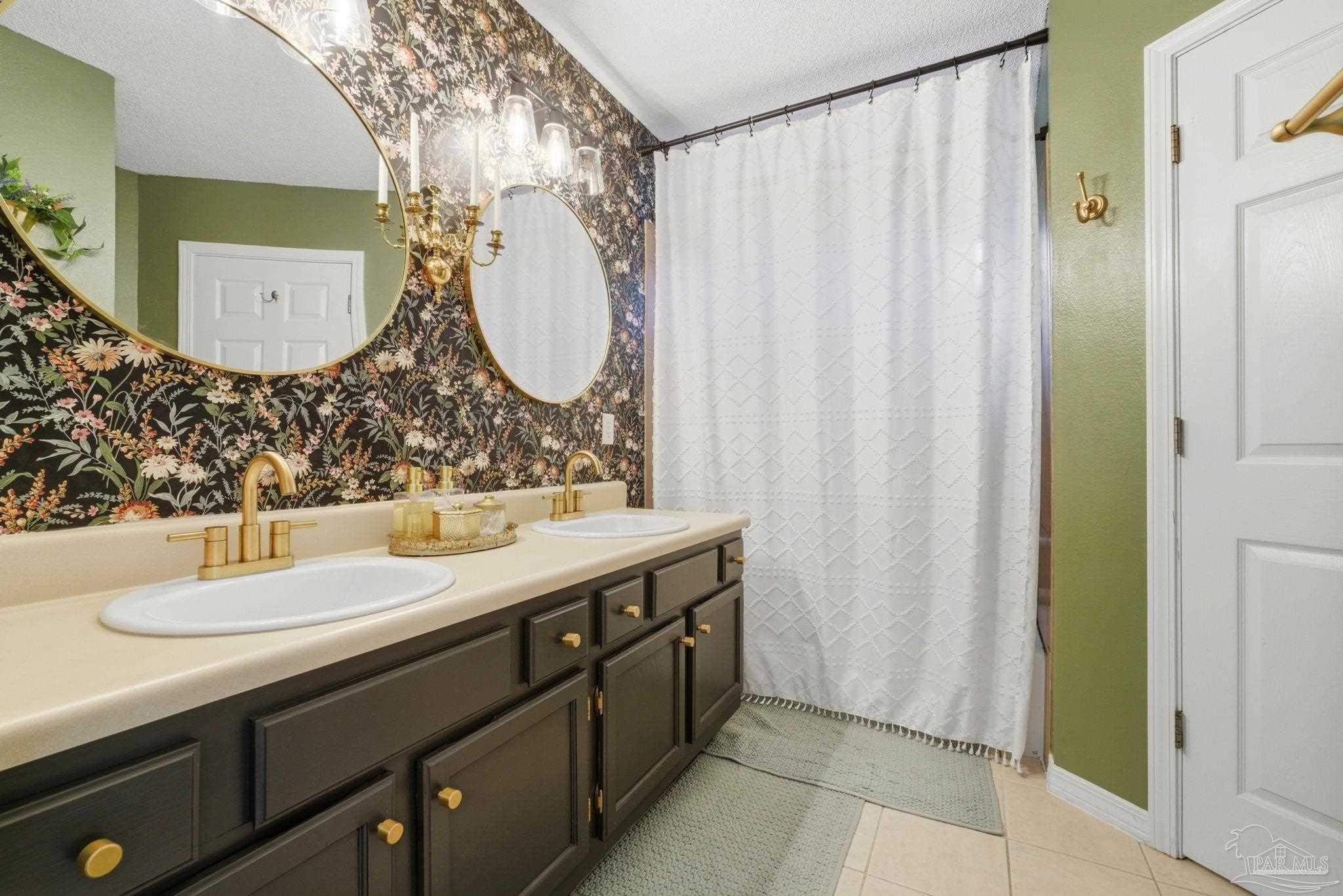 712 Thornwood Place Pensacola FL 32514