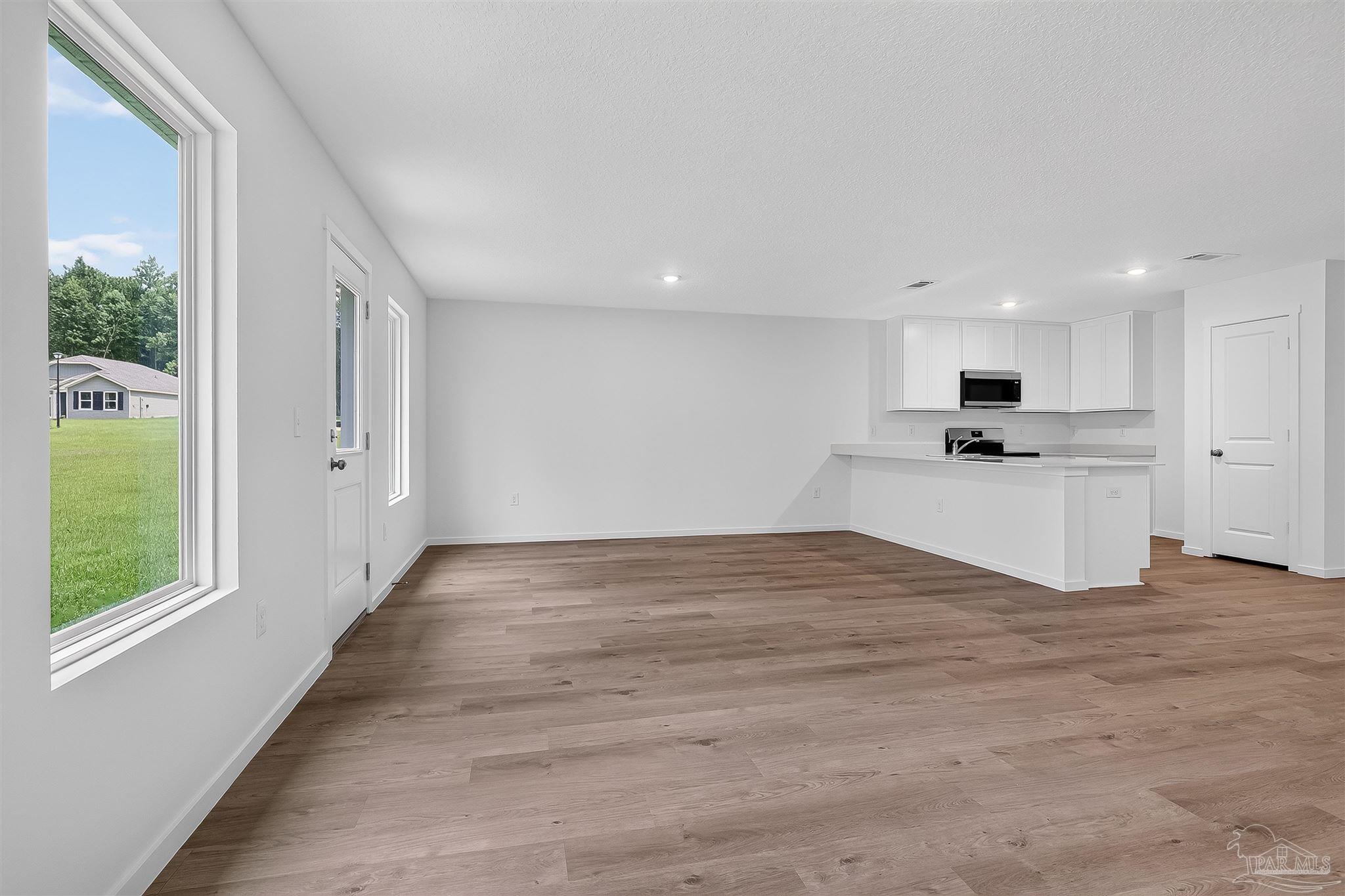851 Bella Terra Way # 6e Cantonment FL 32533