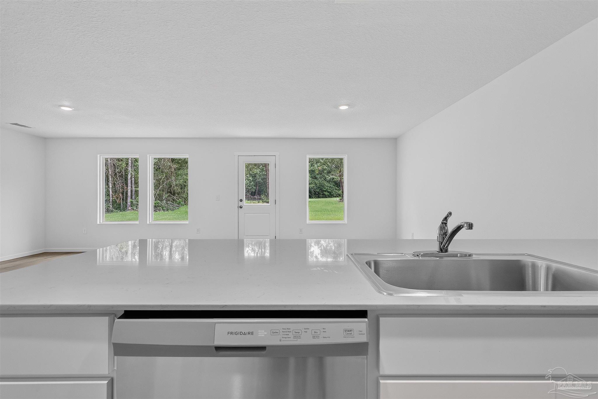 851 Bella Terra Way # 6e Cantonment FL 32533