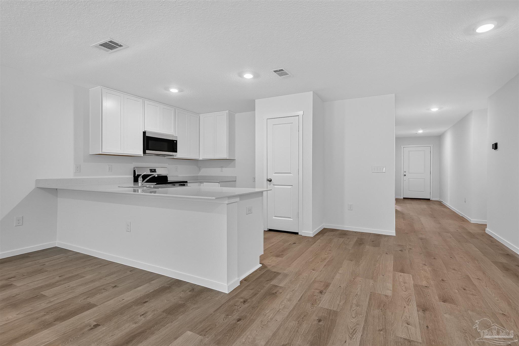 851 Bella Terra Way # 6e Cantonment FL 32533