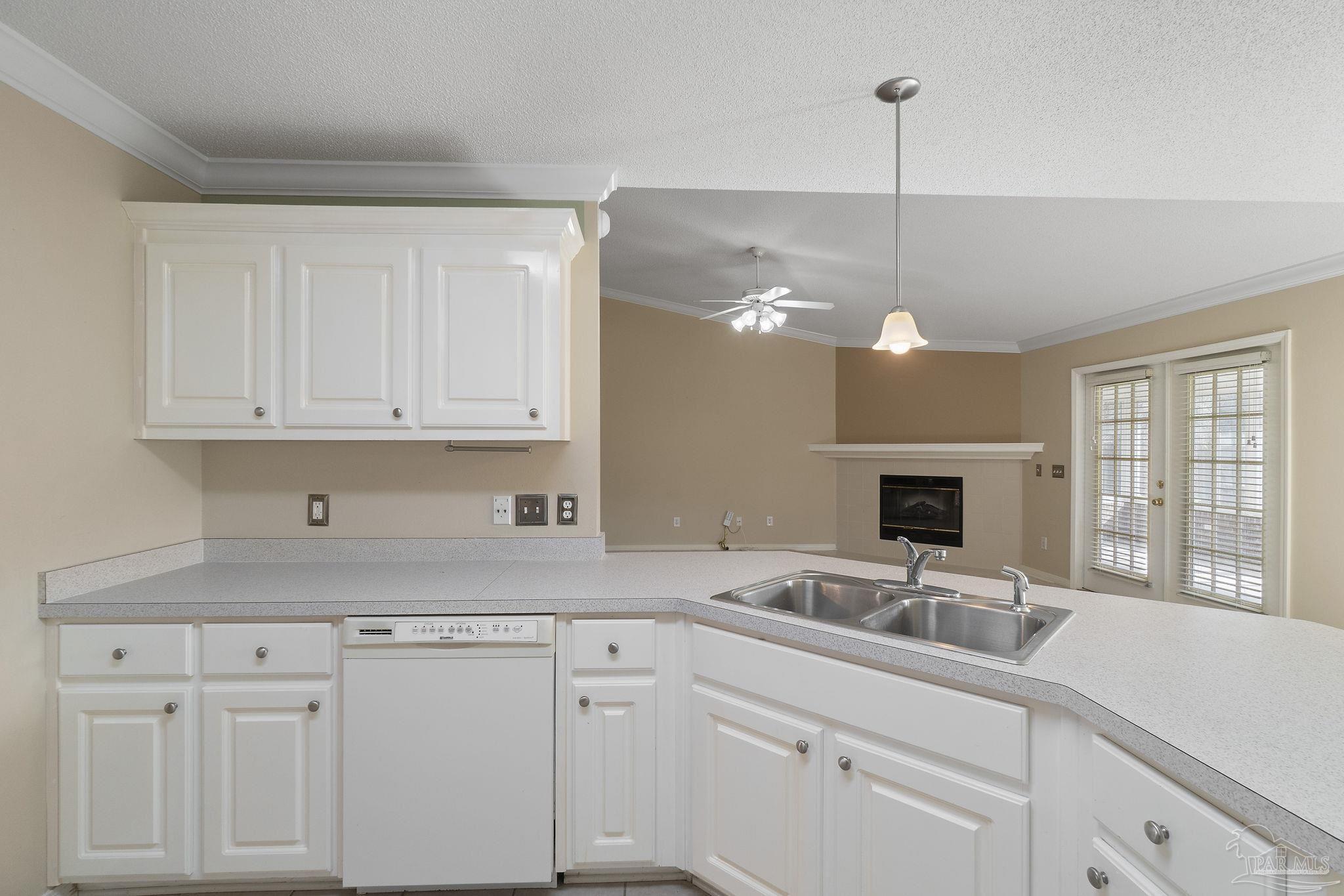 4825 Broadleaf Drive Pace FL 32571